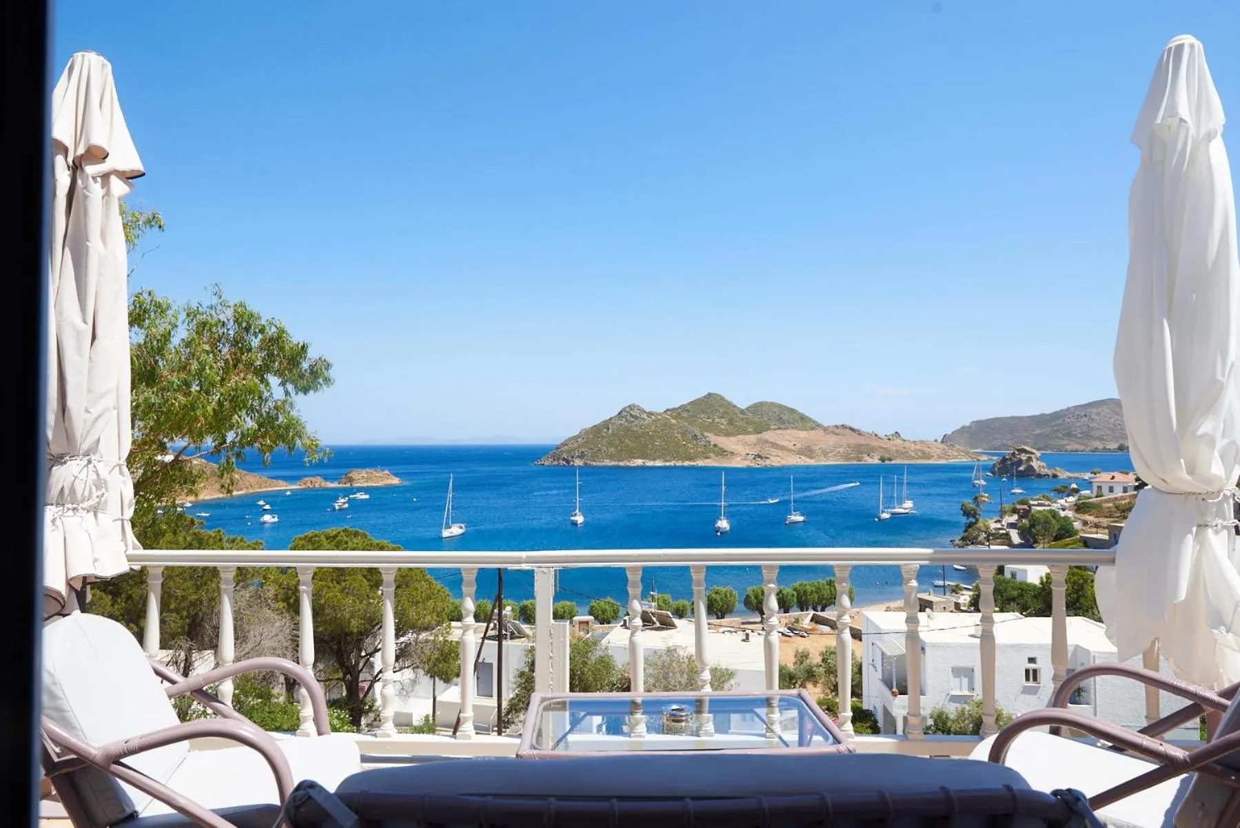 HOTEL ATHINA