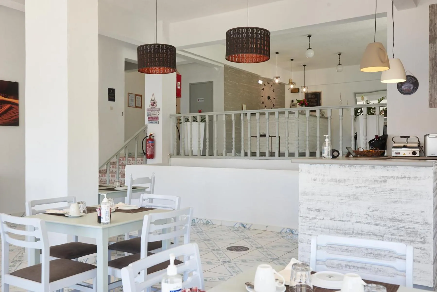 HOTEL ATHINA