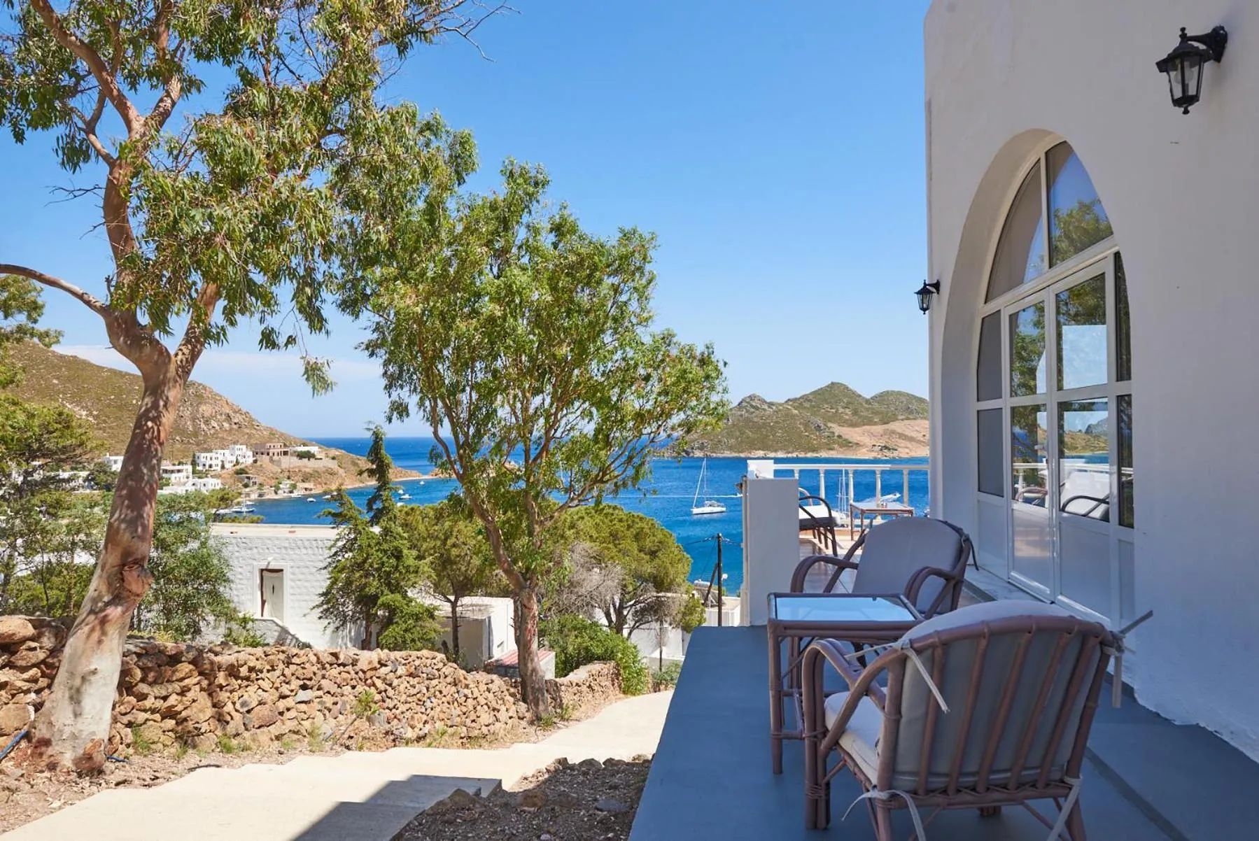 HOTEL ATHINA