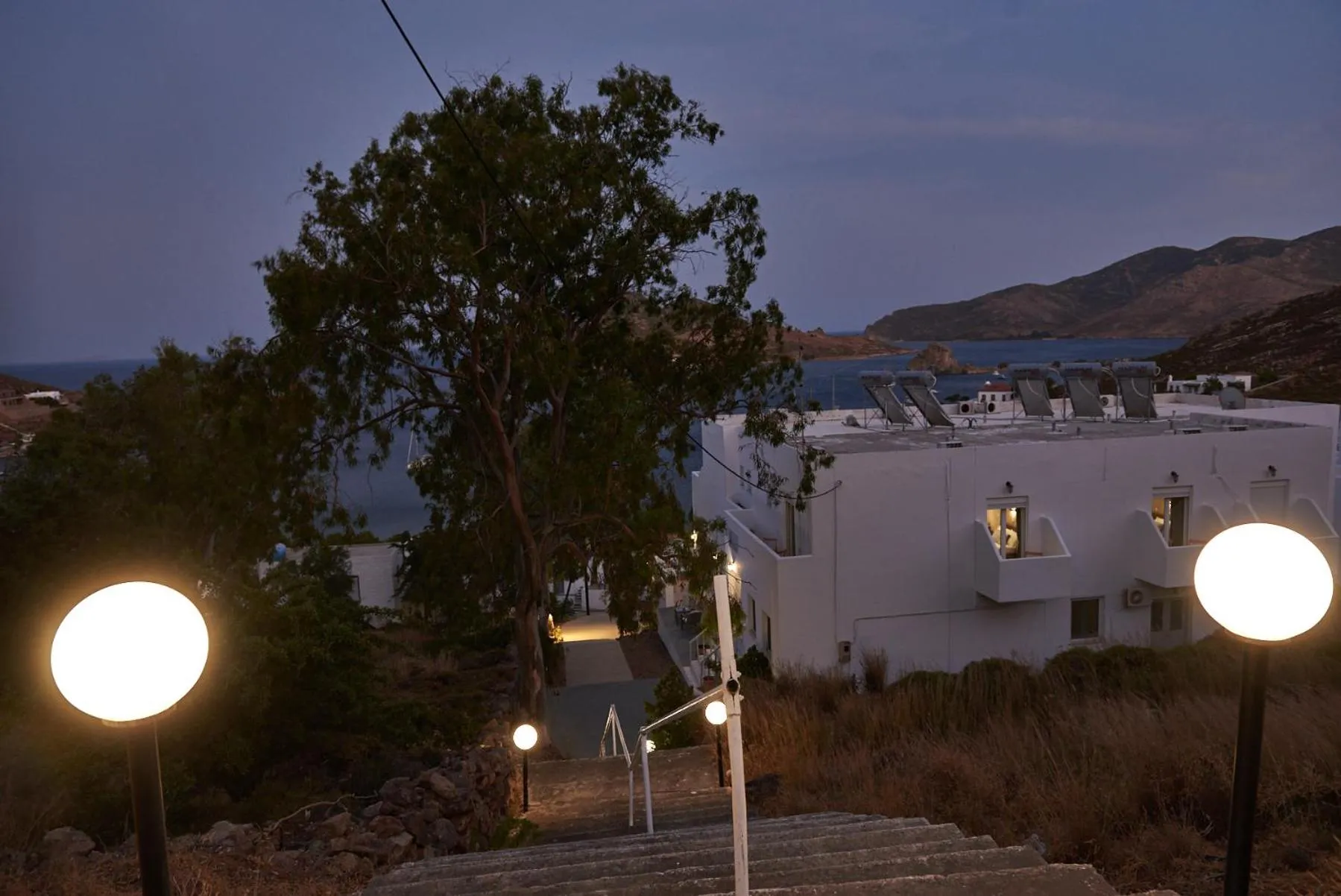 HOTEL ATHINA