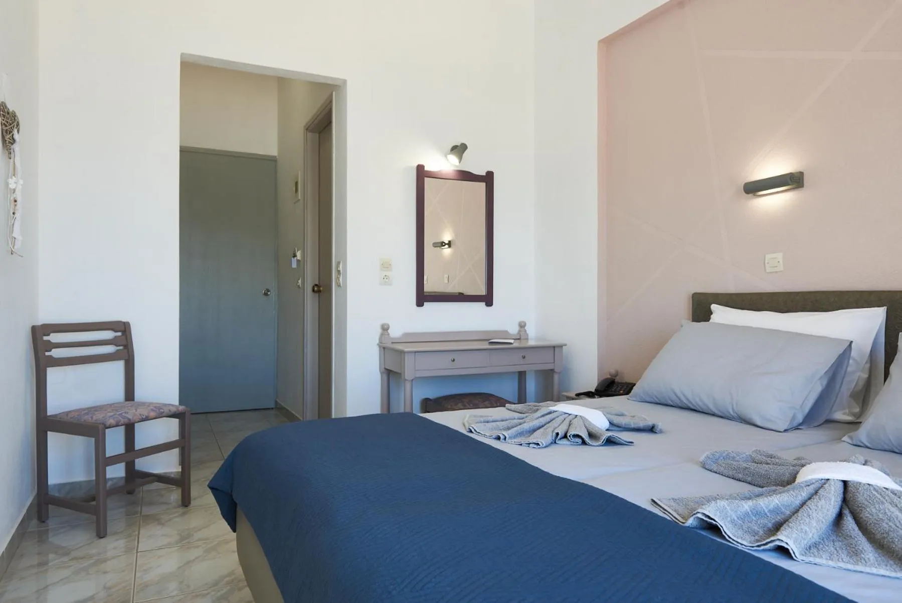 Photo of the whole room, Bed in HOTEL ATHINA