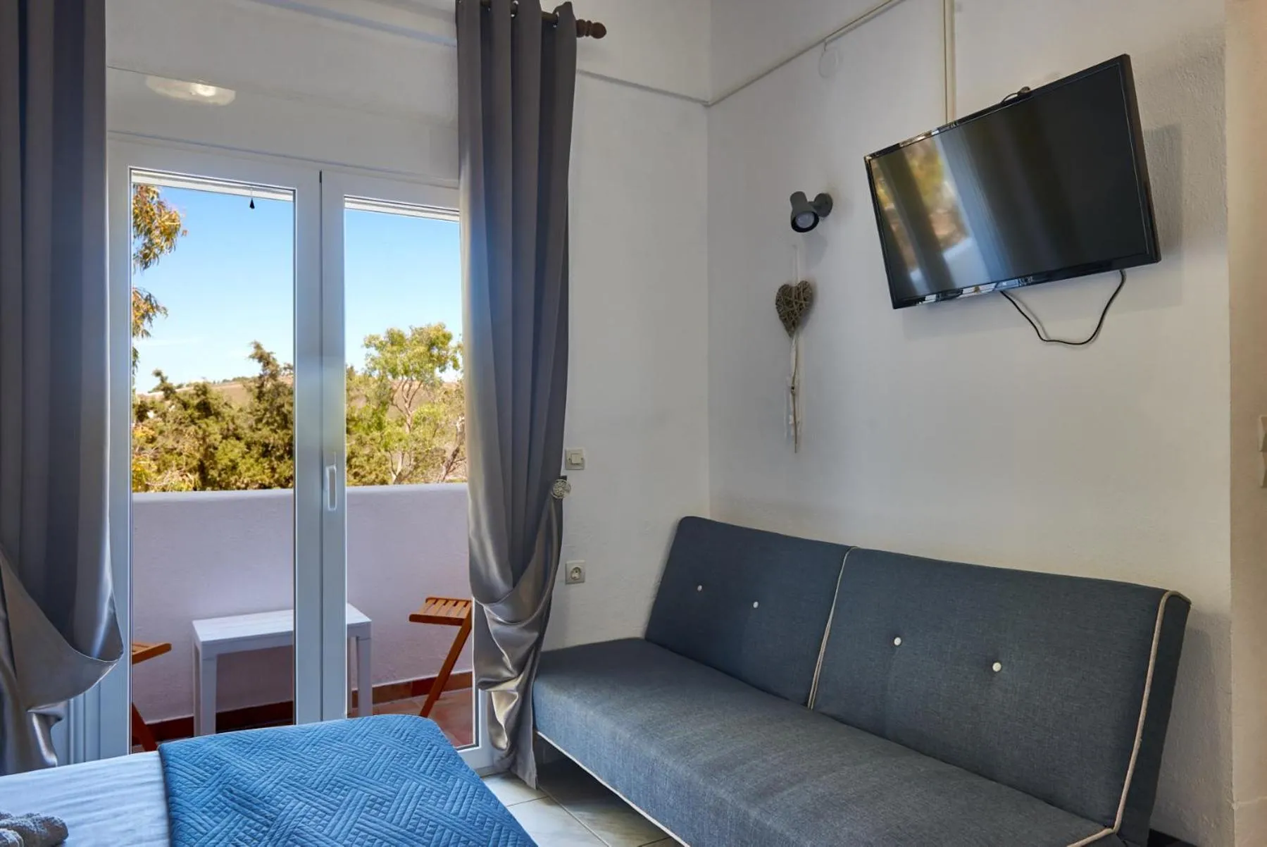 HOTEL ATHINA