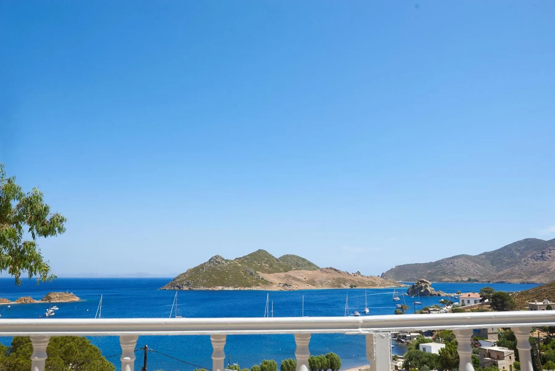HOTEL ATHINA