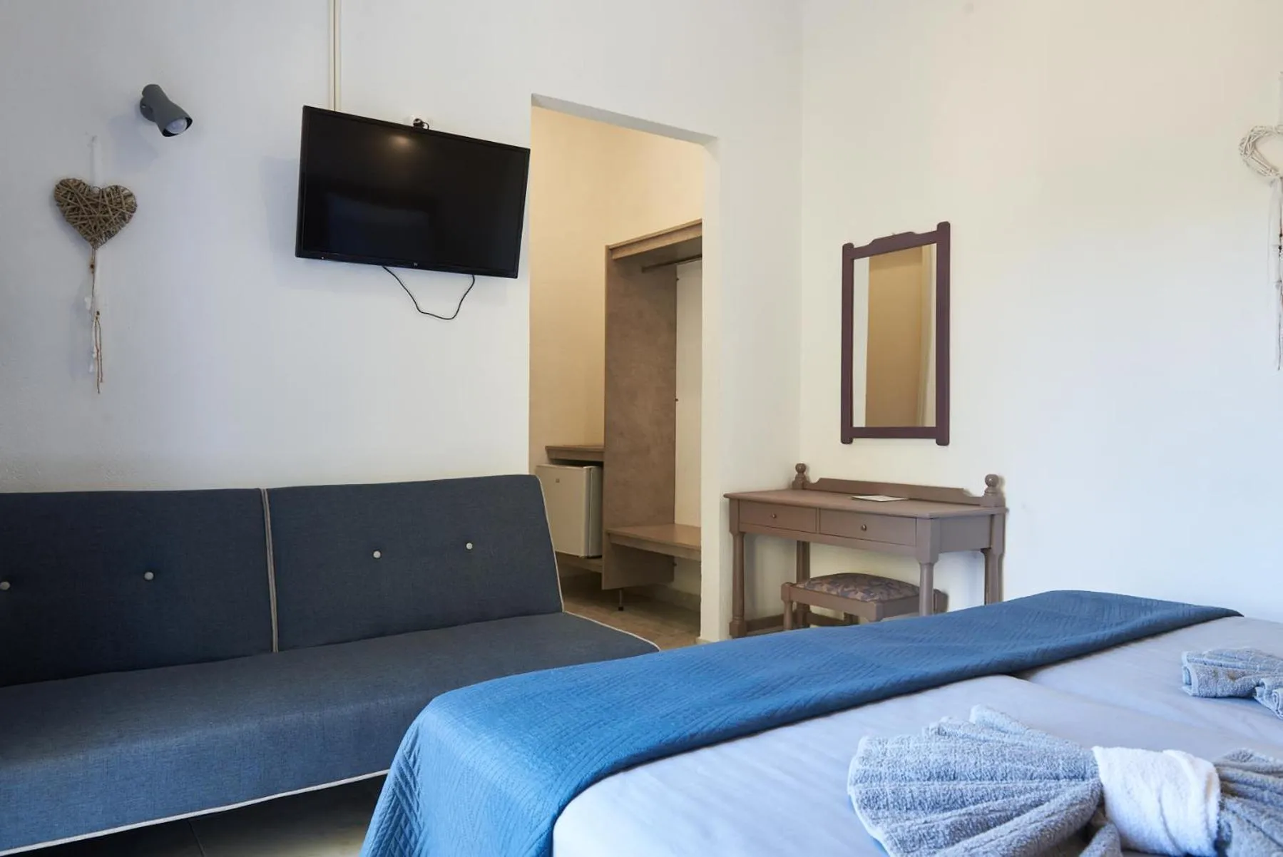 Bed in HOTEL ATHINA