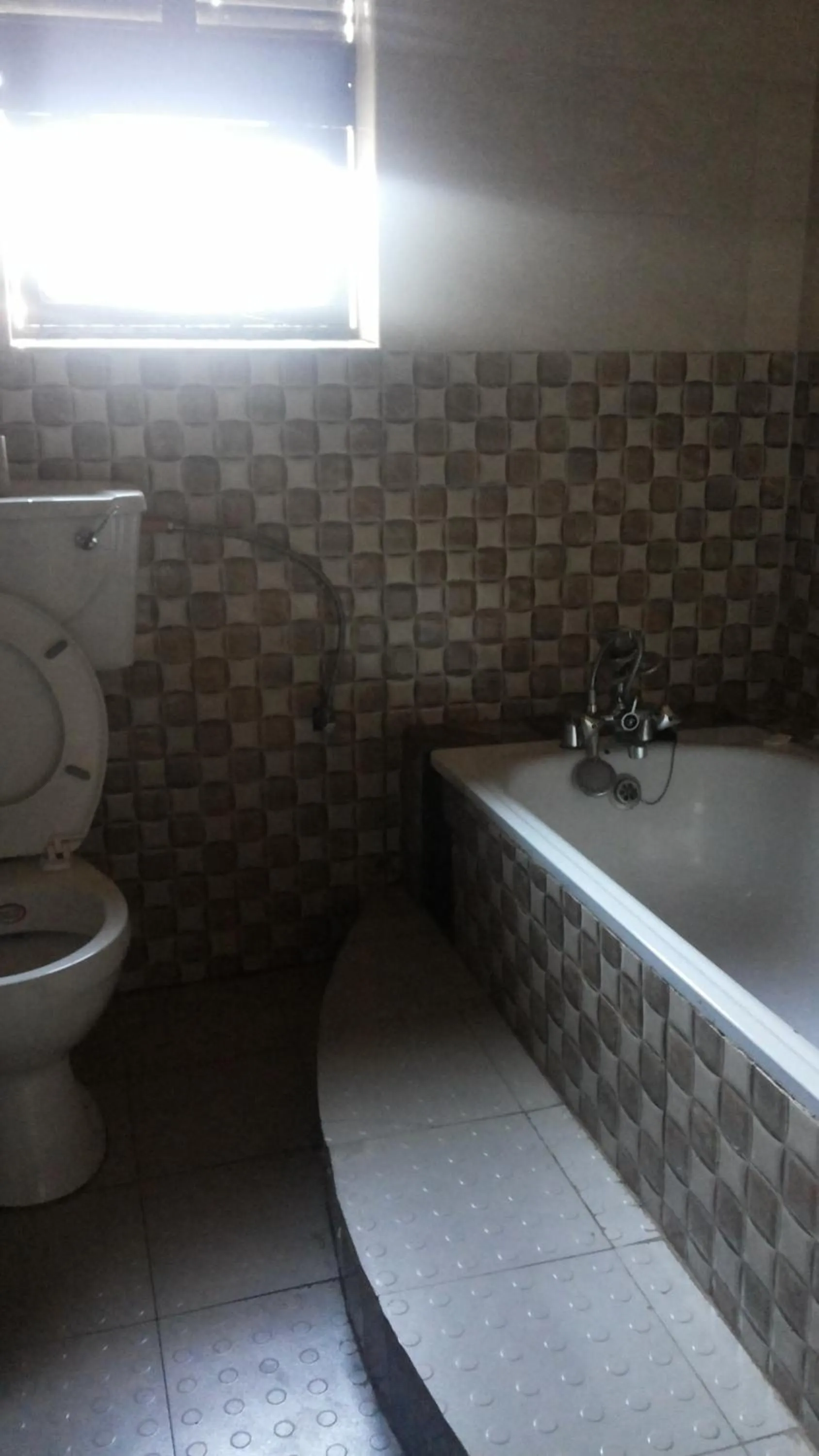 Bathroom in Victoria Panorama Hotel