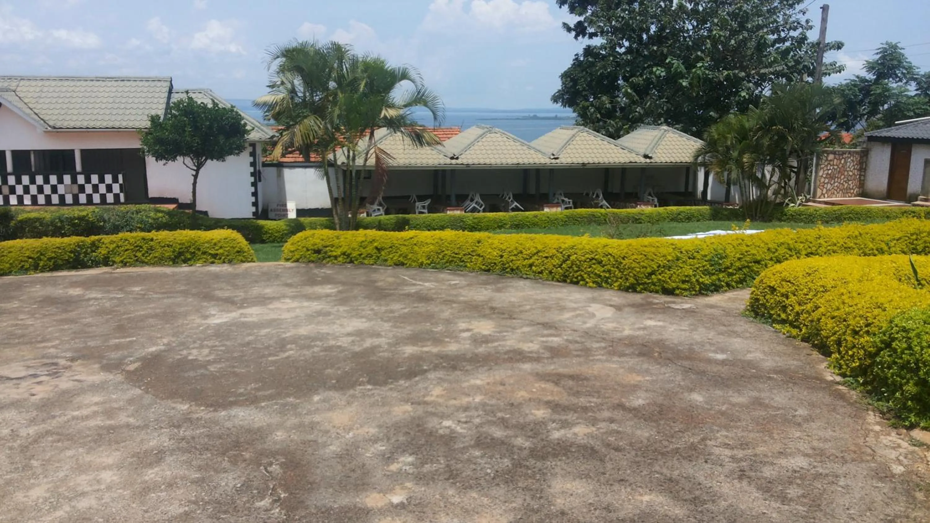 Garden in Victoria Panorama Hotel