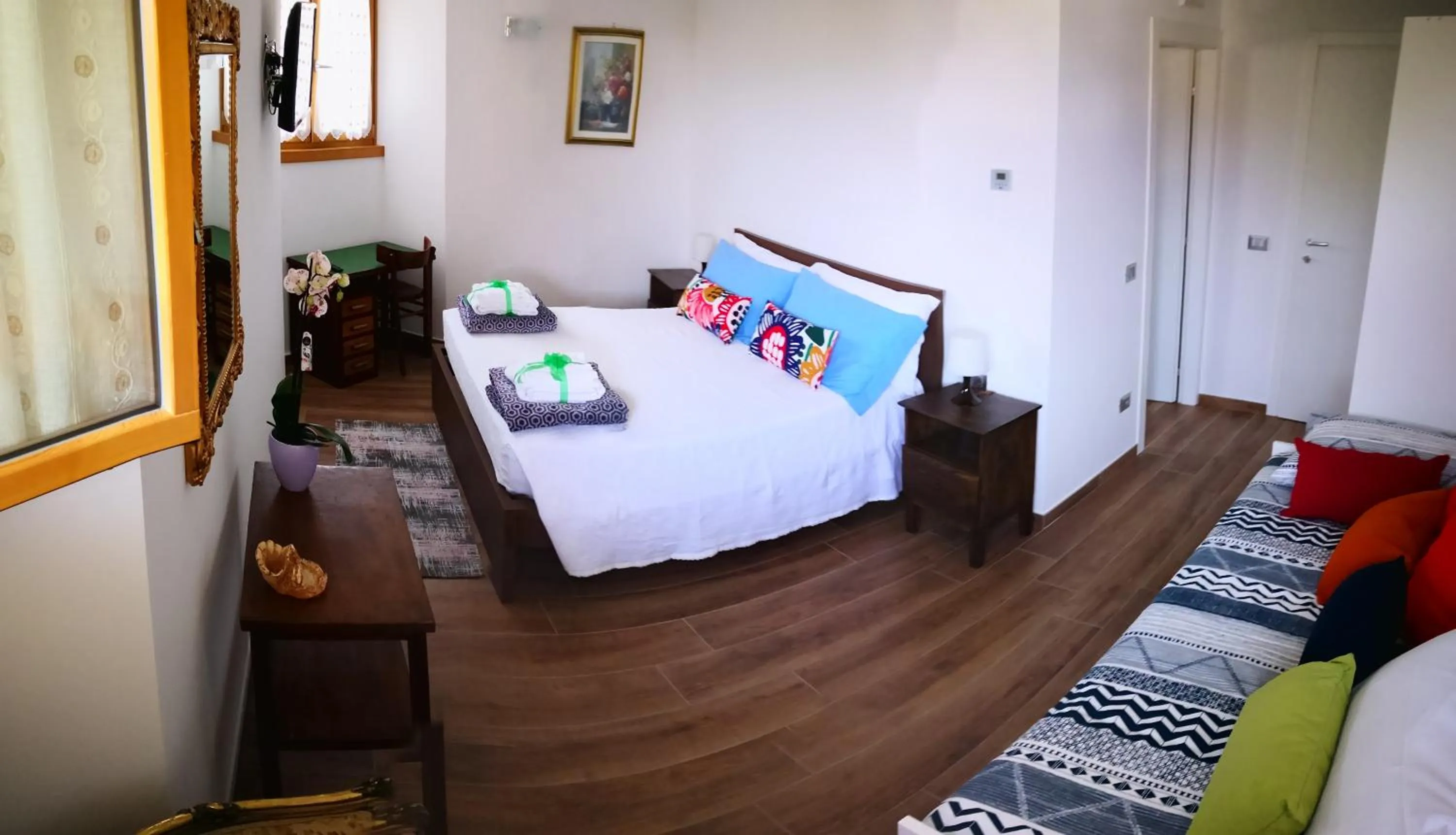 Photo of the whole room, Bed in B&B Esmeralda