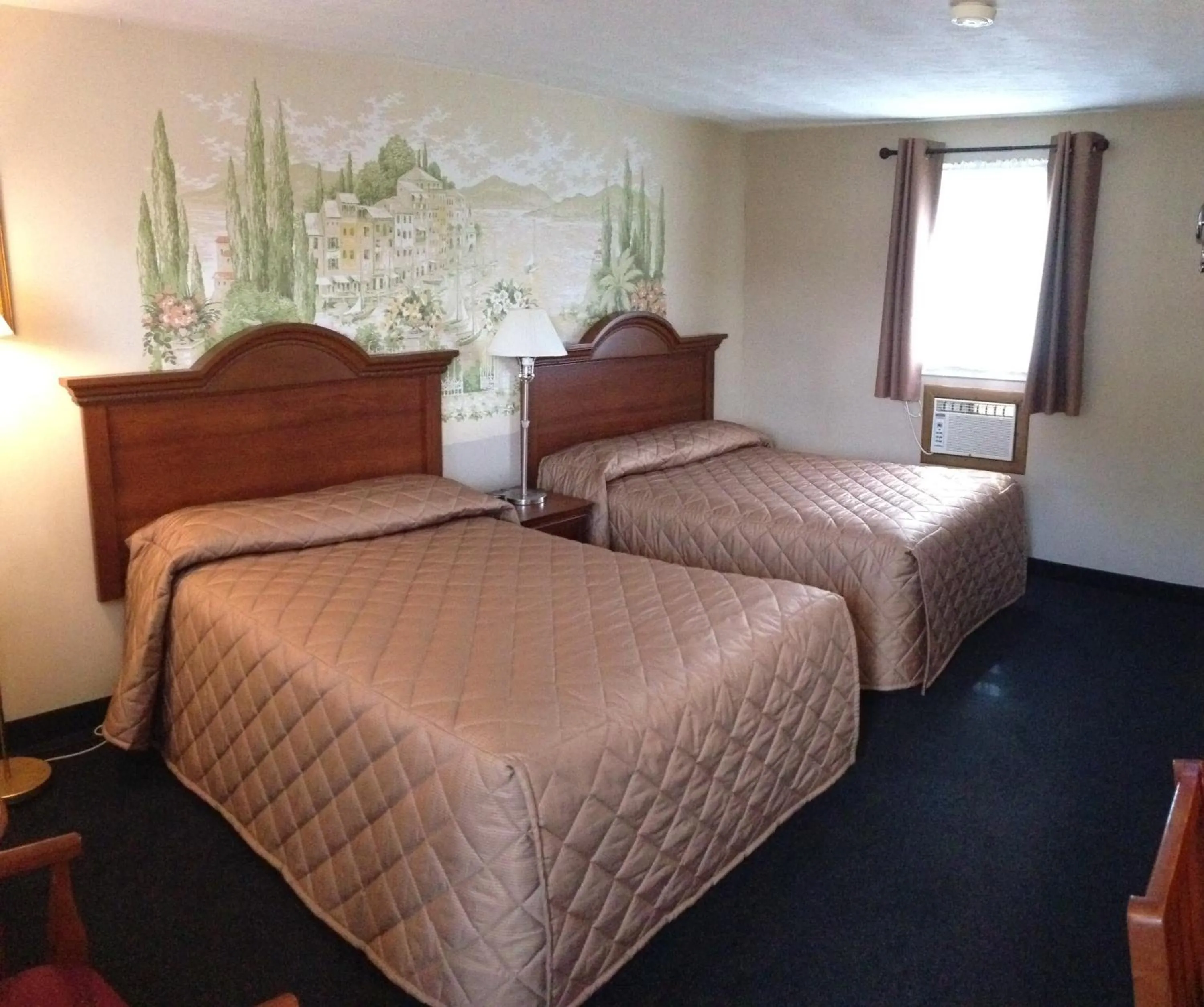Double Room with Two Double Beds in Majers Motel