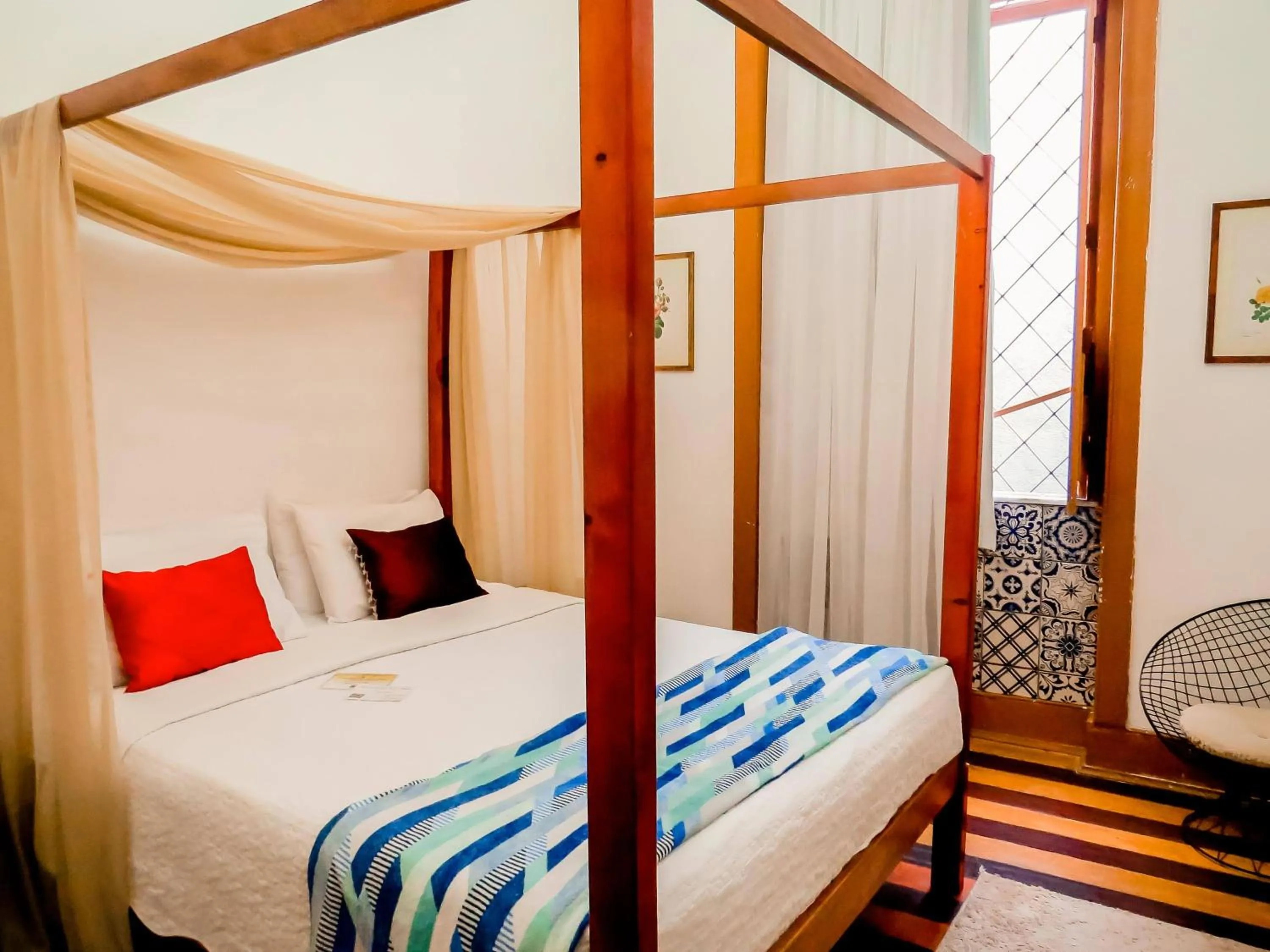 Photo of the whole room, Bed in Casa Perpetua Hotel D Charm