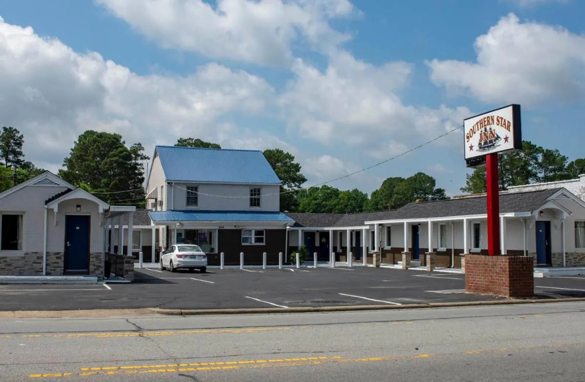 SOUTHERN STAR INN