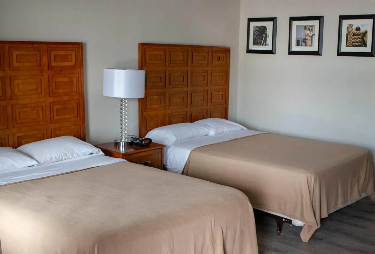 Bed in SOUTHERN STAR INN