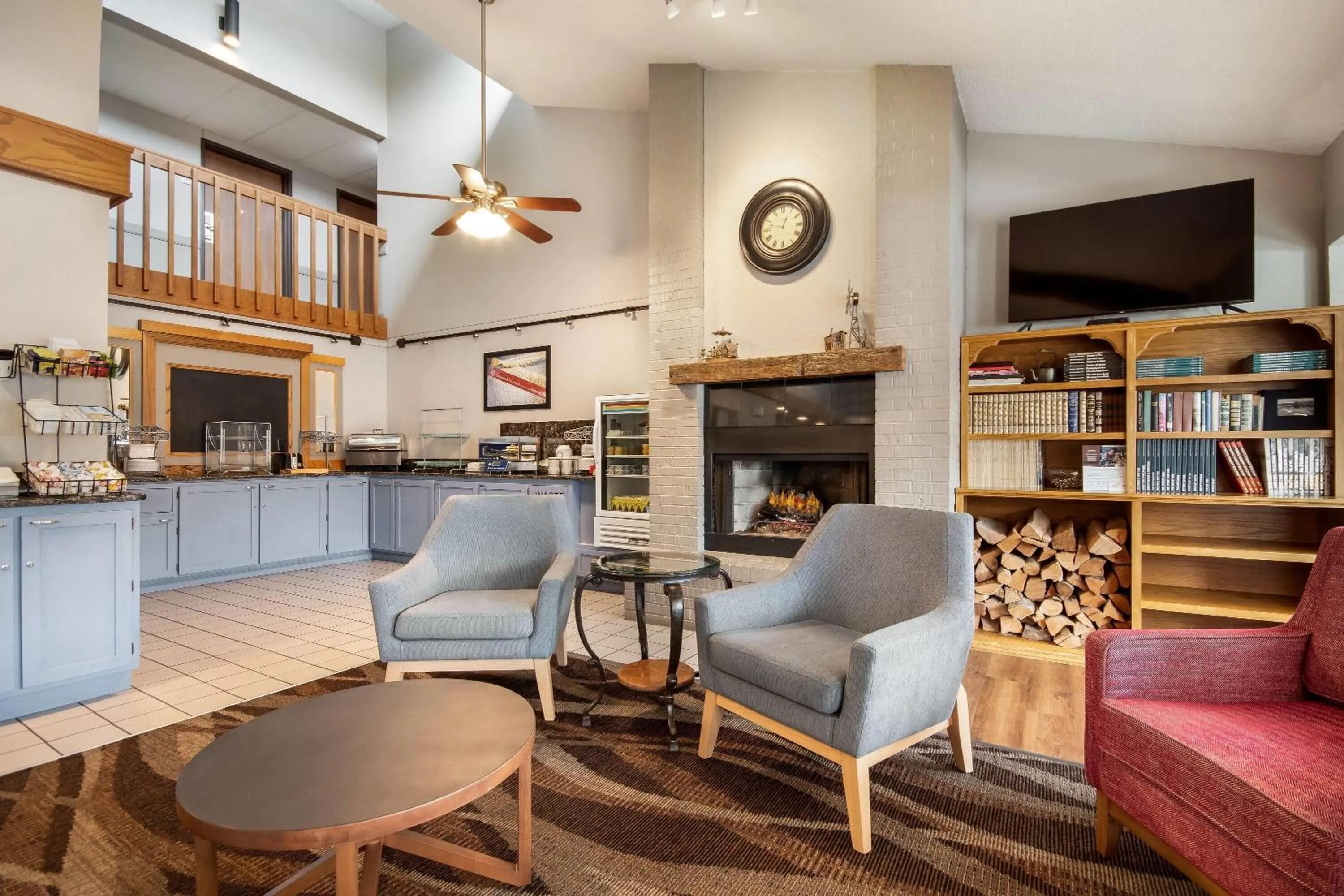 Lobby or reception in AmericInn by Wyndham St. Peter