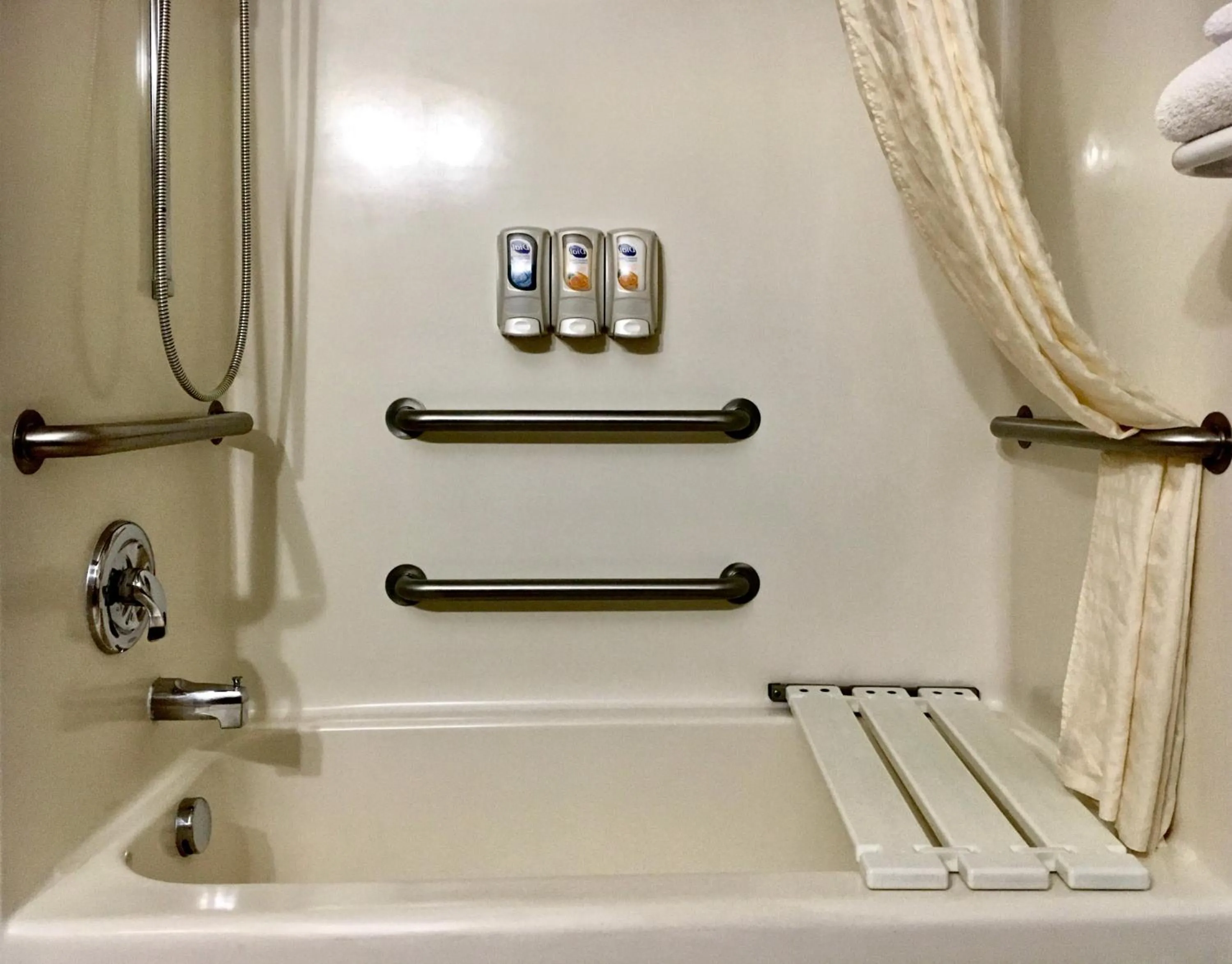 Bathroom in Best Western Wheatland Inn