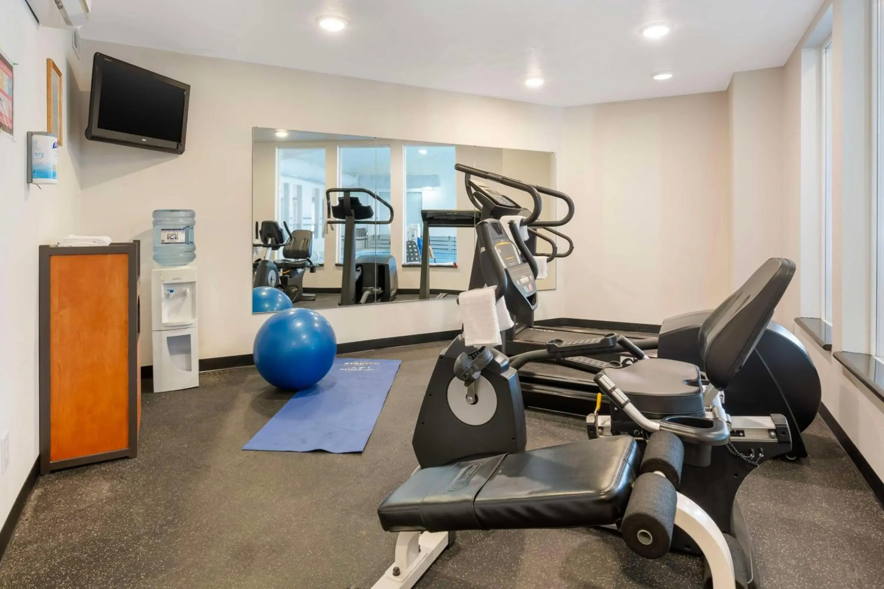 Fitness centre/facilities in Best Western Wheatland Inn Fitness centre/facilities in Best Western Wheatland Inn
