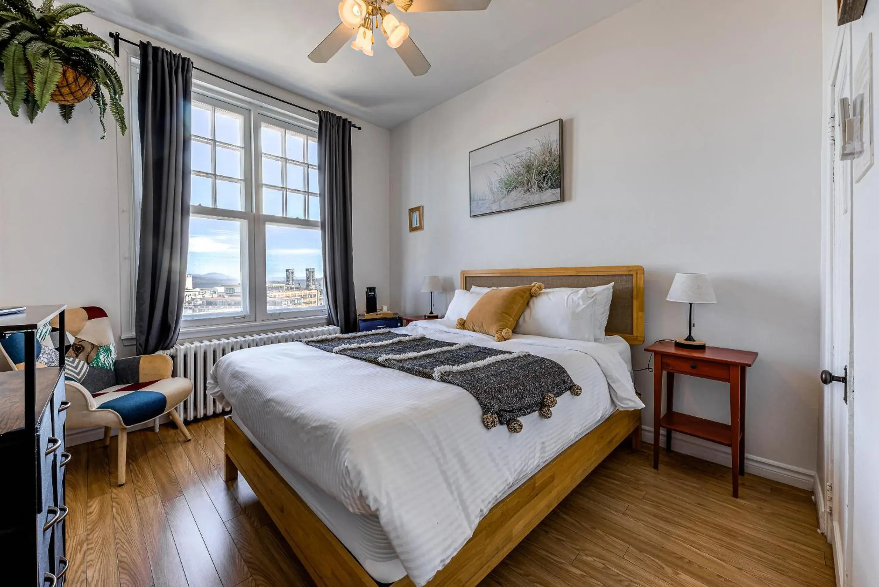 Standard Queen Room in North House - Hôtel Automatisé Manoir des Remparts Standard Queen Room in North House - Hôtel Automatisé Manoir des Remparts