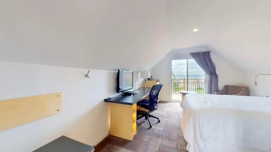 TV and multimedia, Bed in Manoir Belle Plage