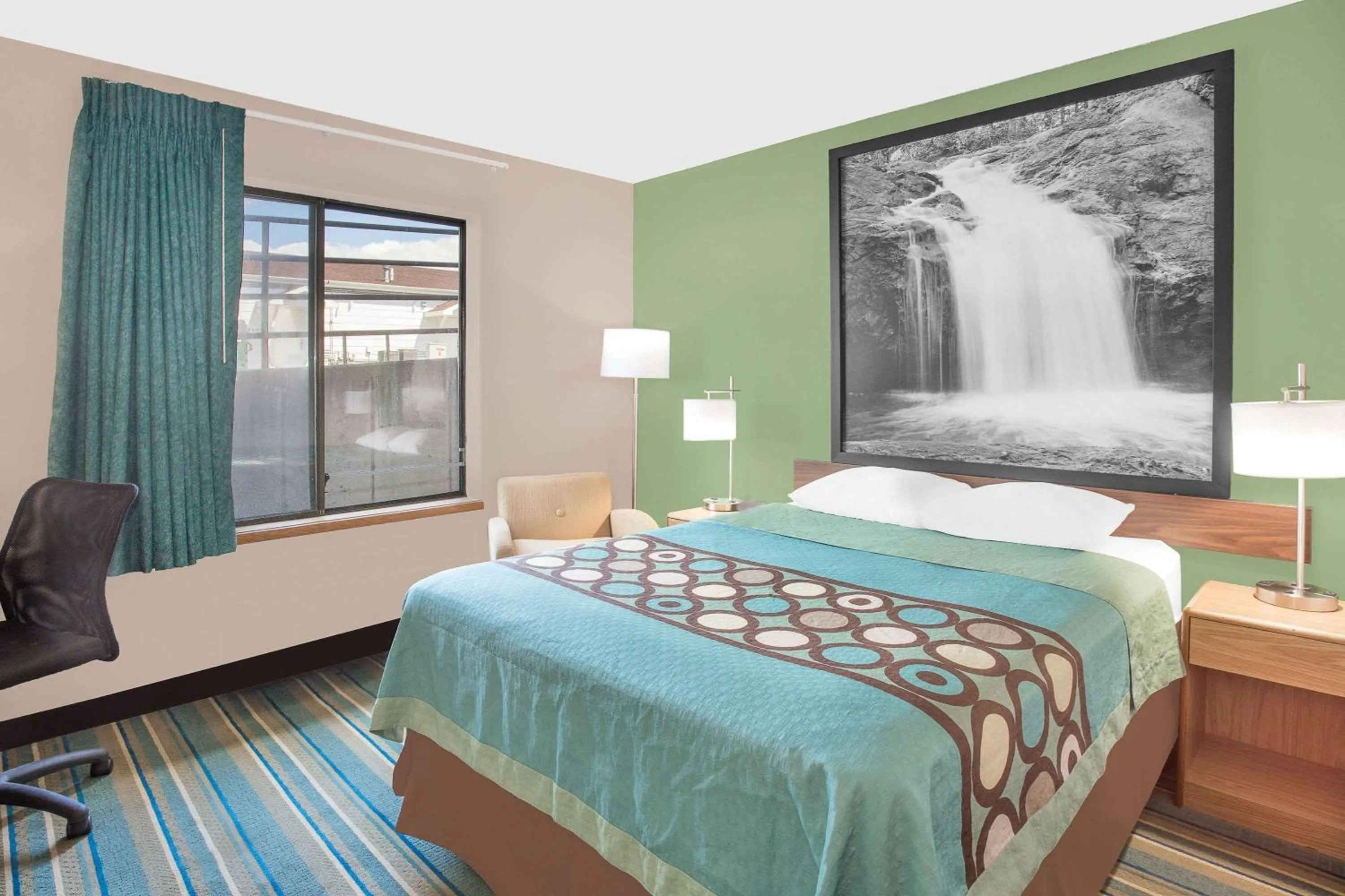 Photo of the whole room in Super 8 by Wyndham Beaver Dam