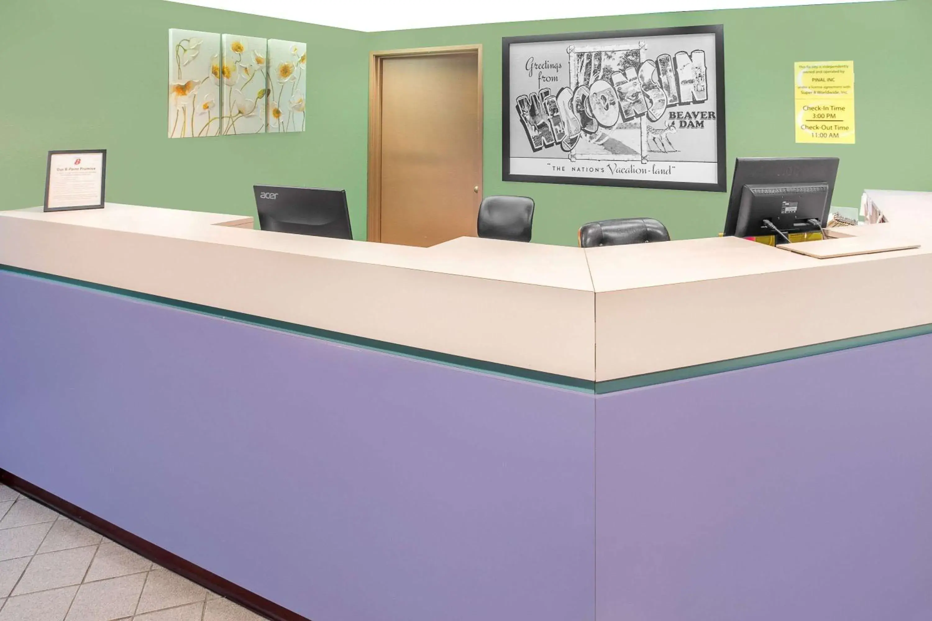 Lobby or reception in Super 8 by Wyndham Beaver Dam Lobby or reception in Super 8 by Wyndham Beaver Dam