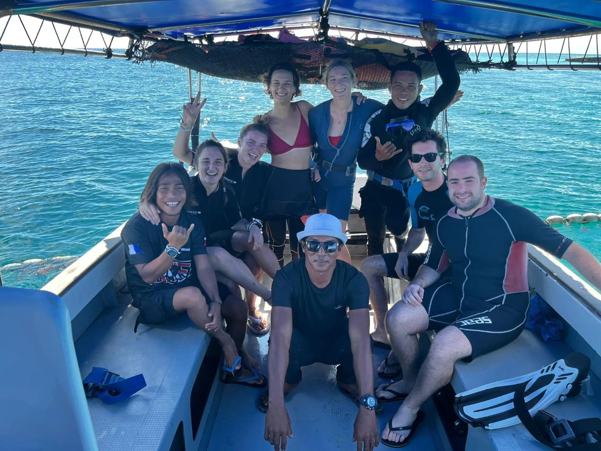 People in Mabul Backpackers