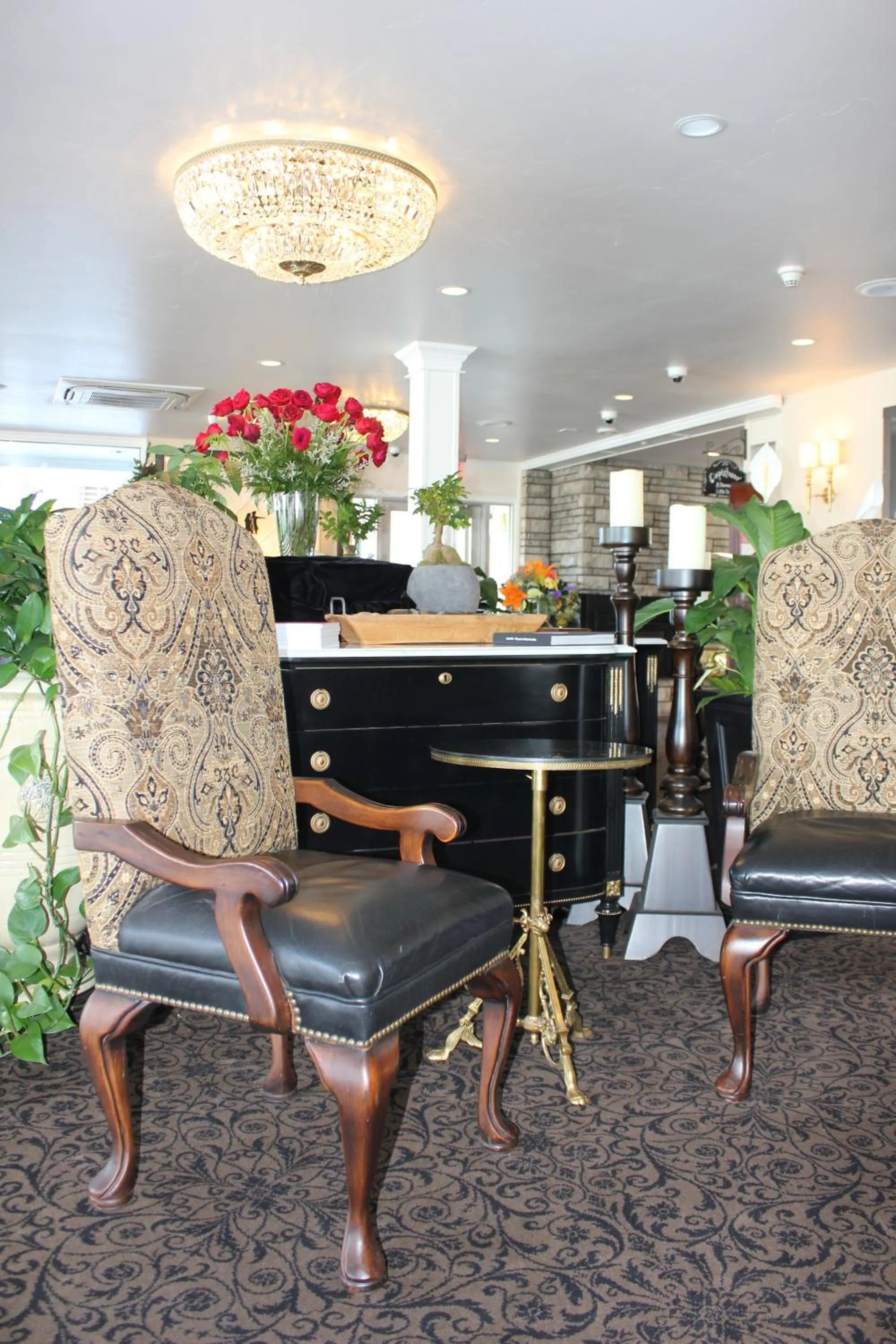 Seating area in Lewis & Clark Motel - Bozeman