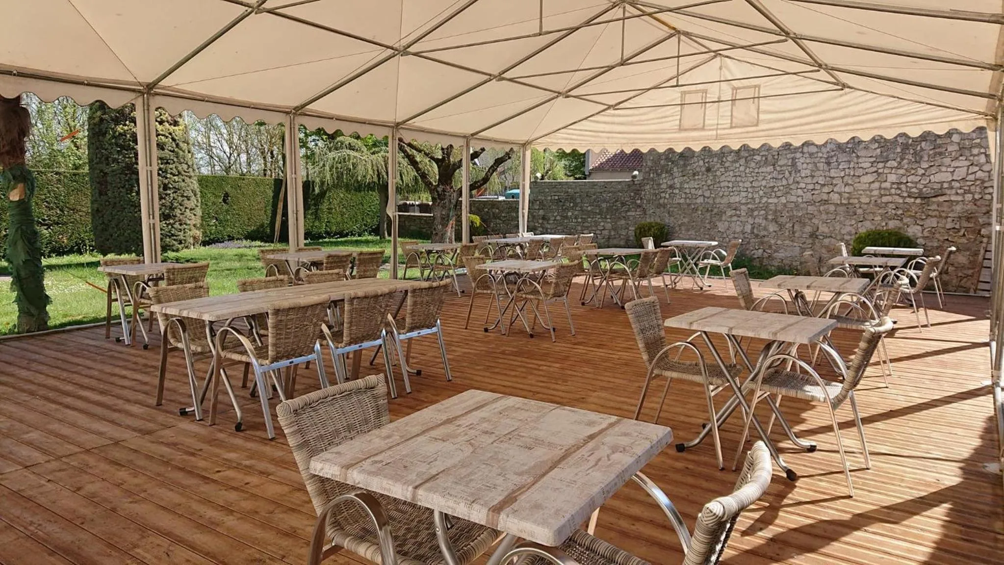 Balcony/Terrace in Auberge le Cévenol