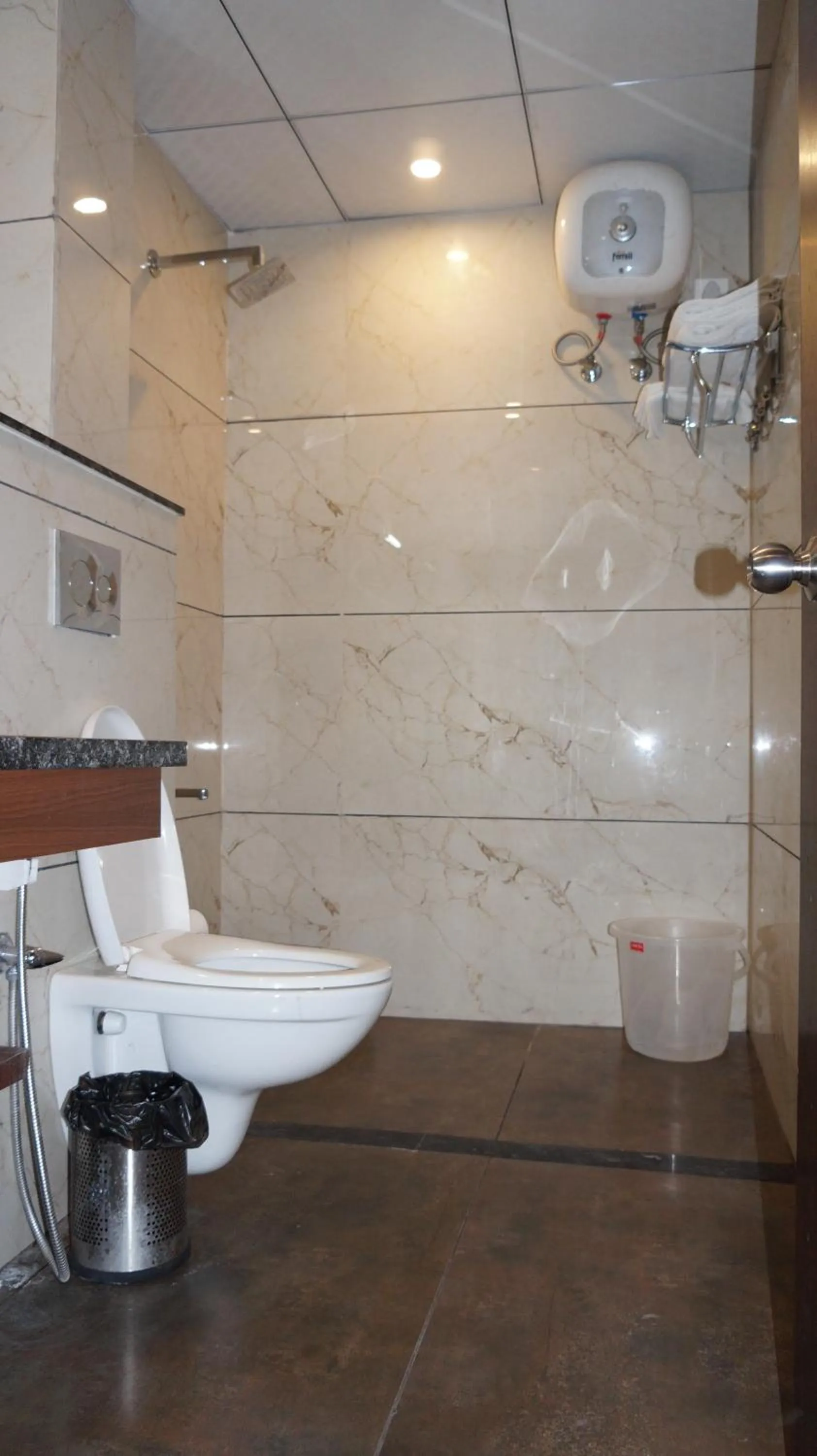 Toilet in Hotel Aakash Residency