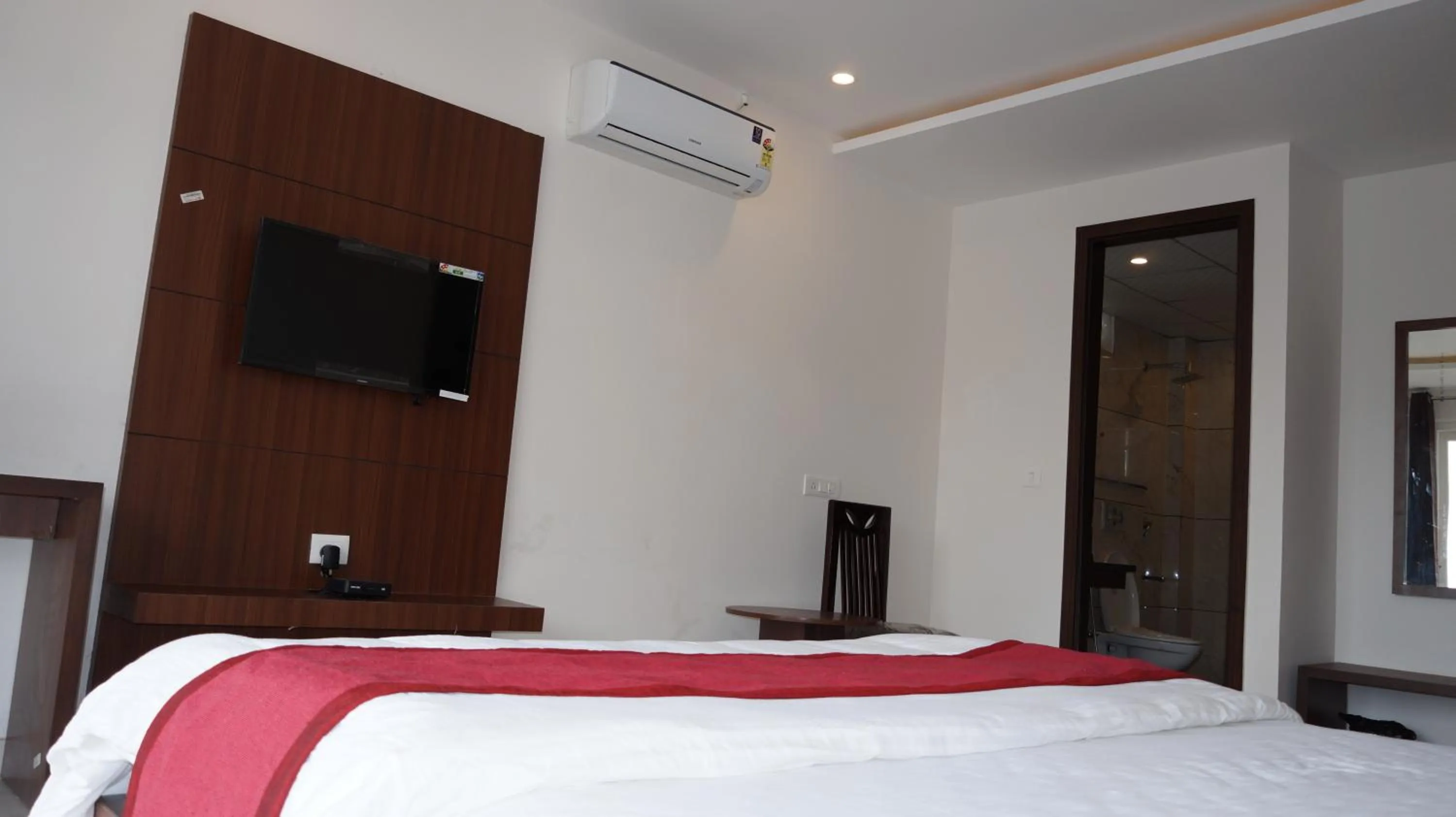Bed in Hotel Aakash Residency