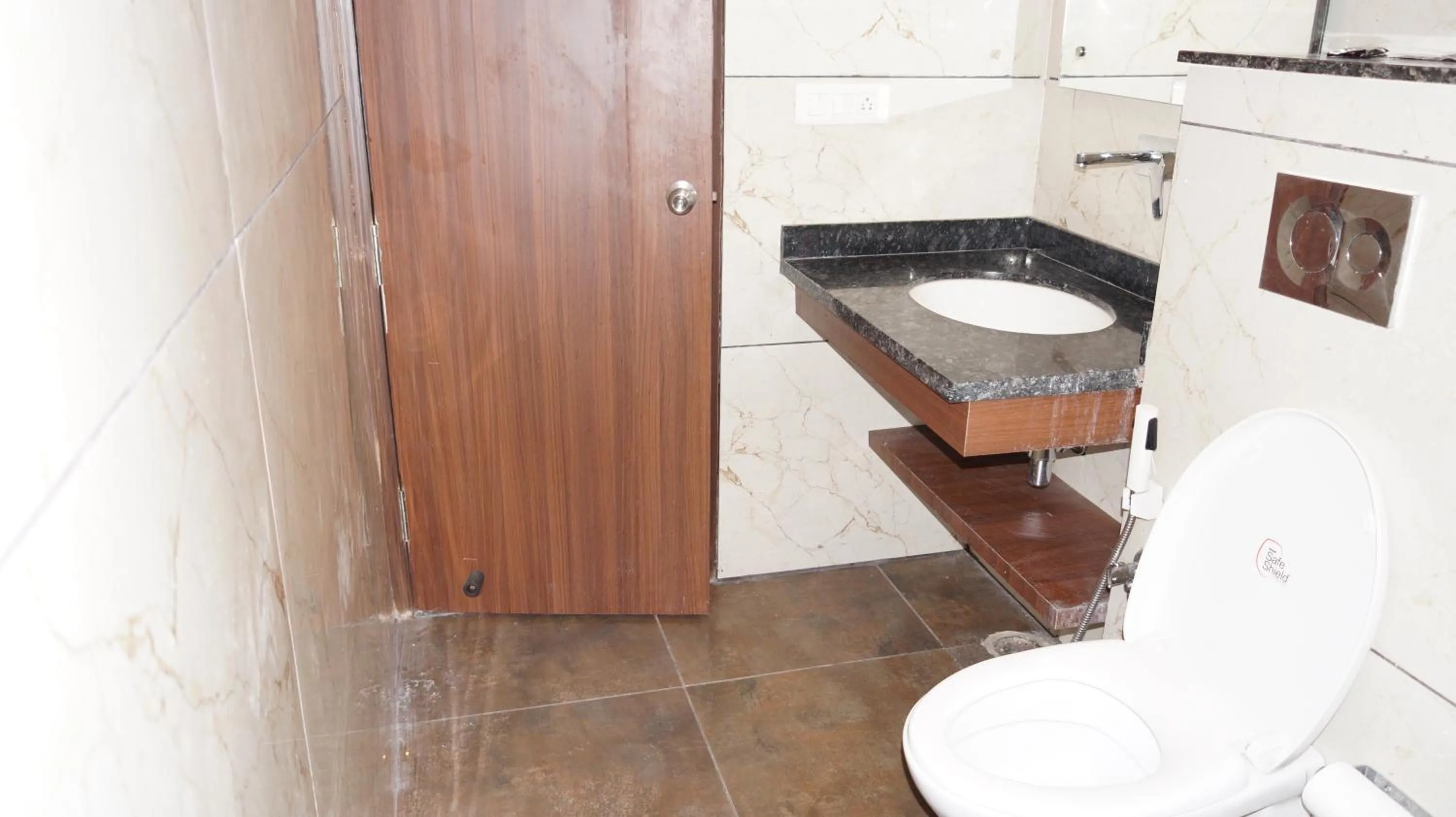 Toilet in Hotel Aakash Residency