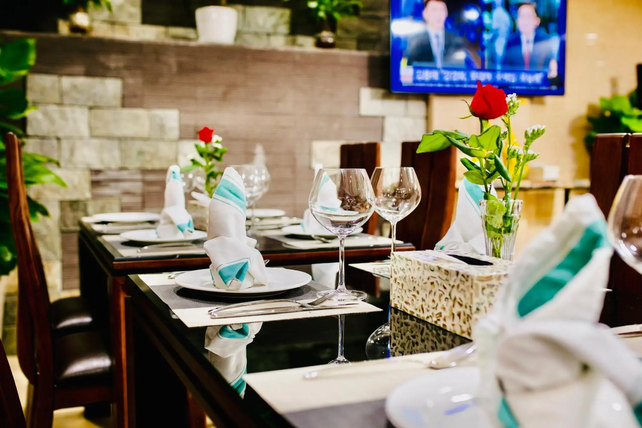 Restaurant/places to eat in Marina Hotel Ha Noi Restaurant/places to eat in Marina Hotel Ha Noi