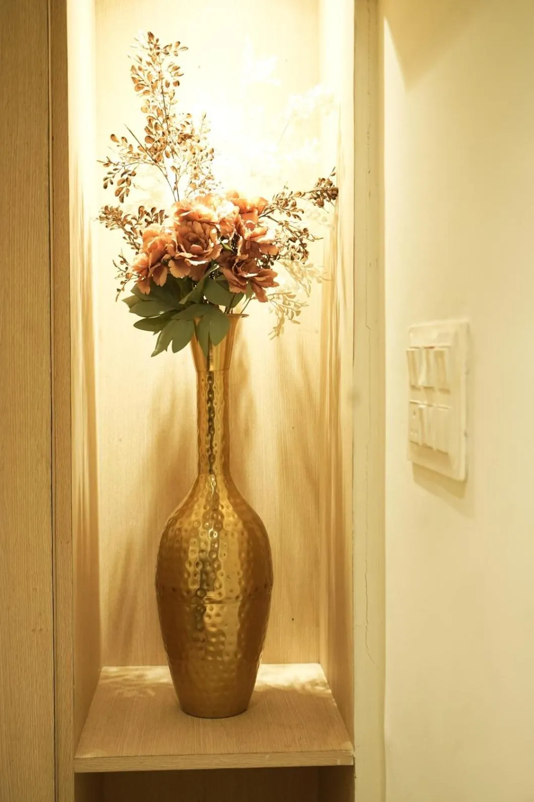 room service in Hotel Radiance