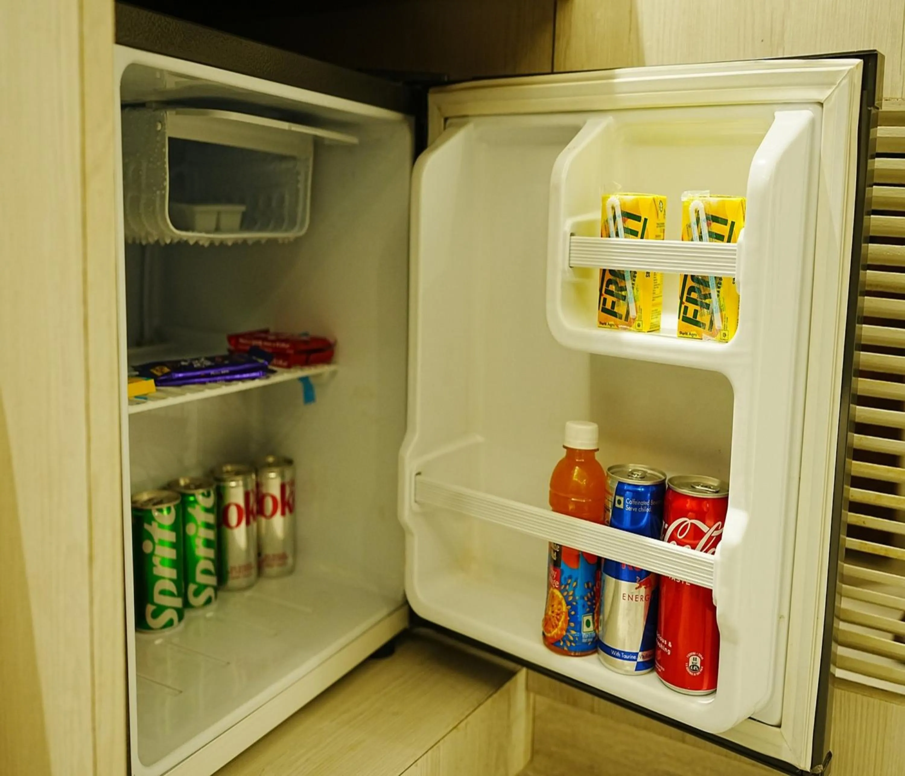 Food and drinks in Hotel Radiance