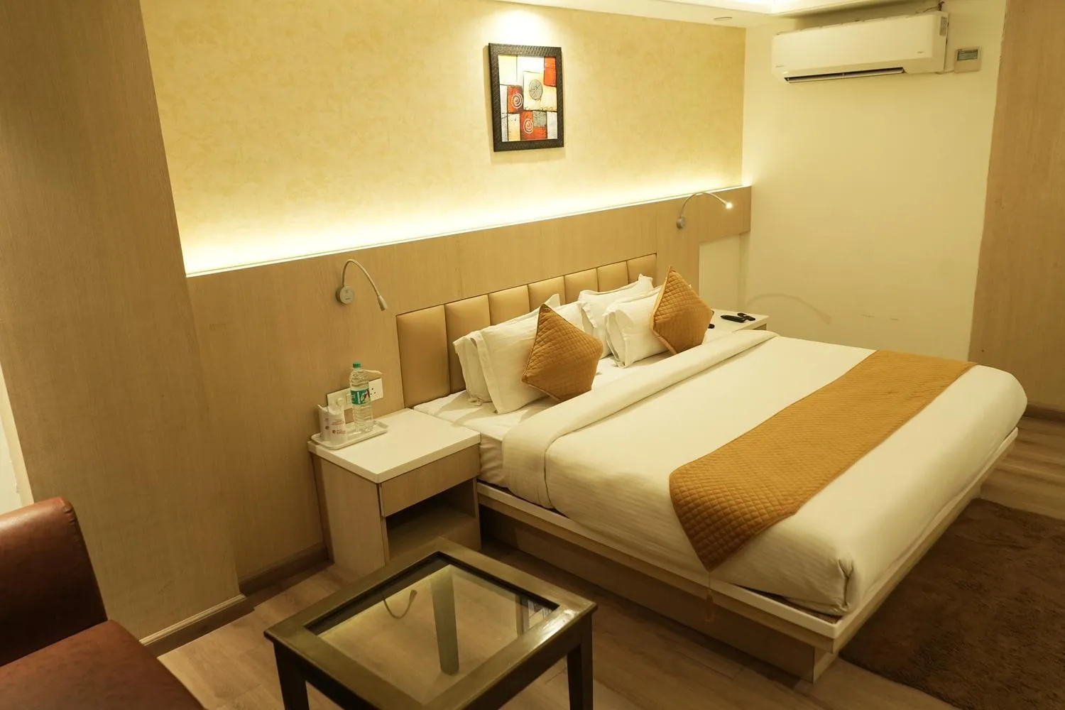 Bed in Hotel Radiance