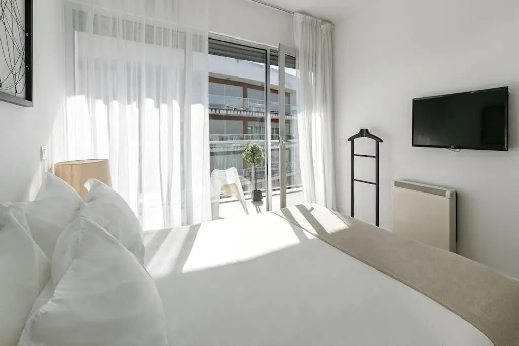 Lisbon Metro Apartment