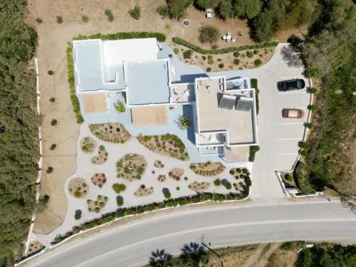 Crystal Mare Suites