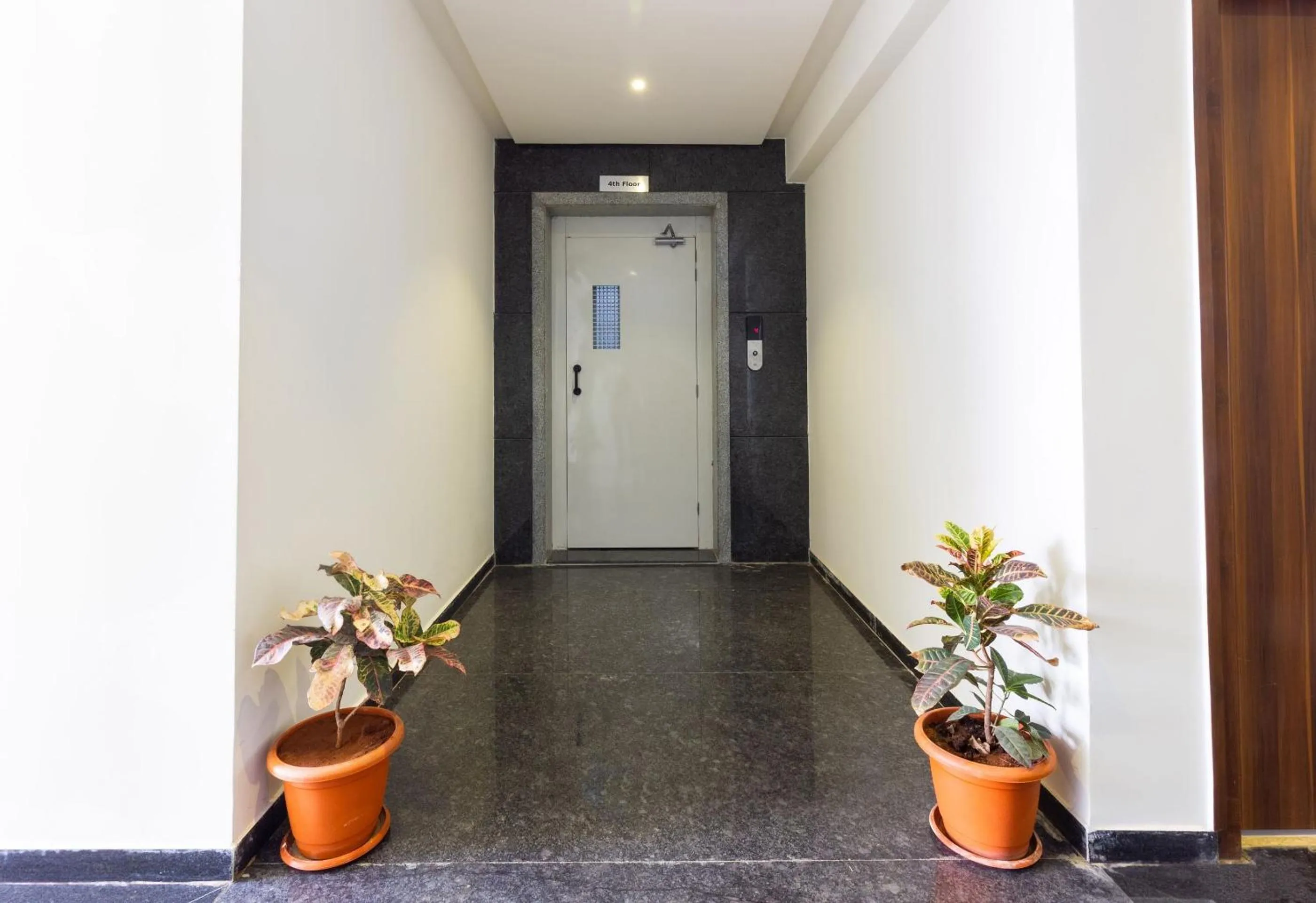 Lobby or reception in Super Hotel O Qualia Inn Kondapur Near Botanical Garden