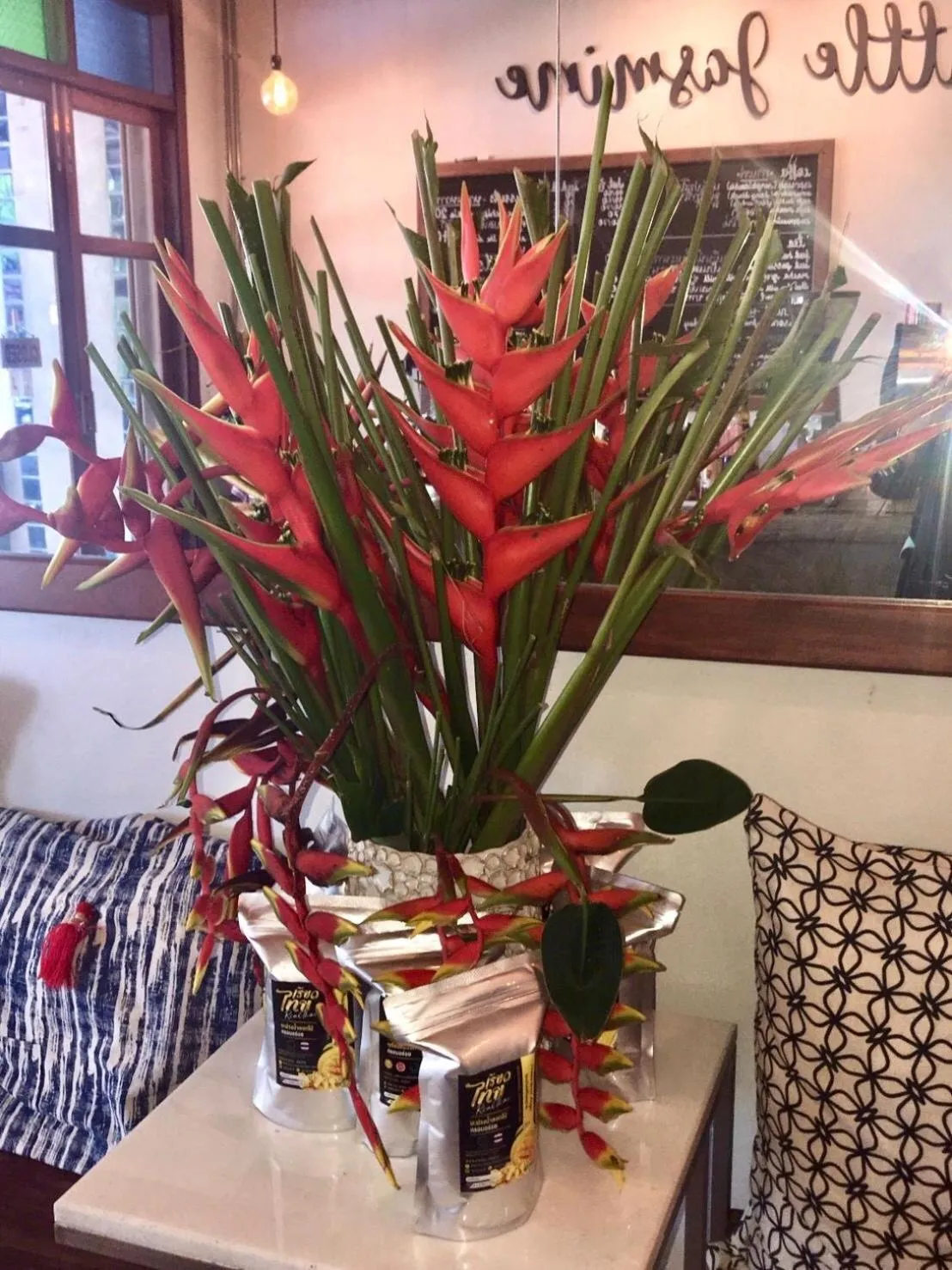 Decorative detail in Little Jasmine by the River