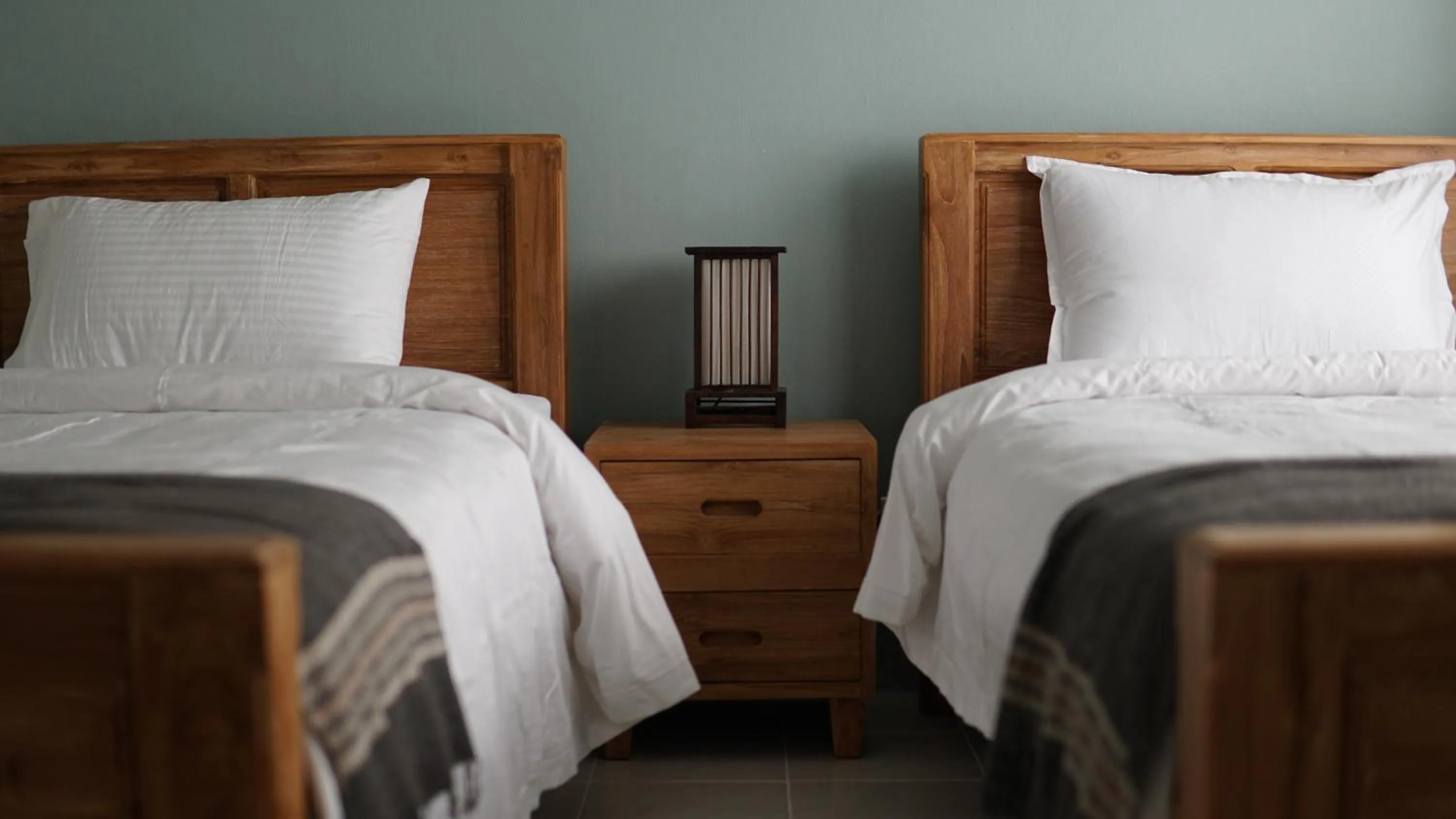 Bed in Little Jasmine by the River