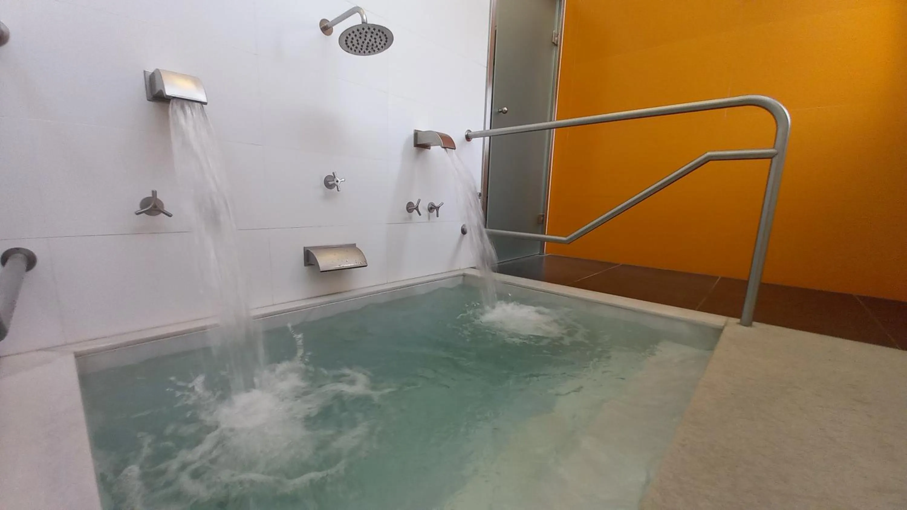 Hot Spring Bath in Hotel Balneario de Retortillo