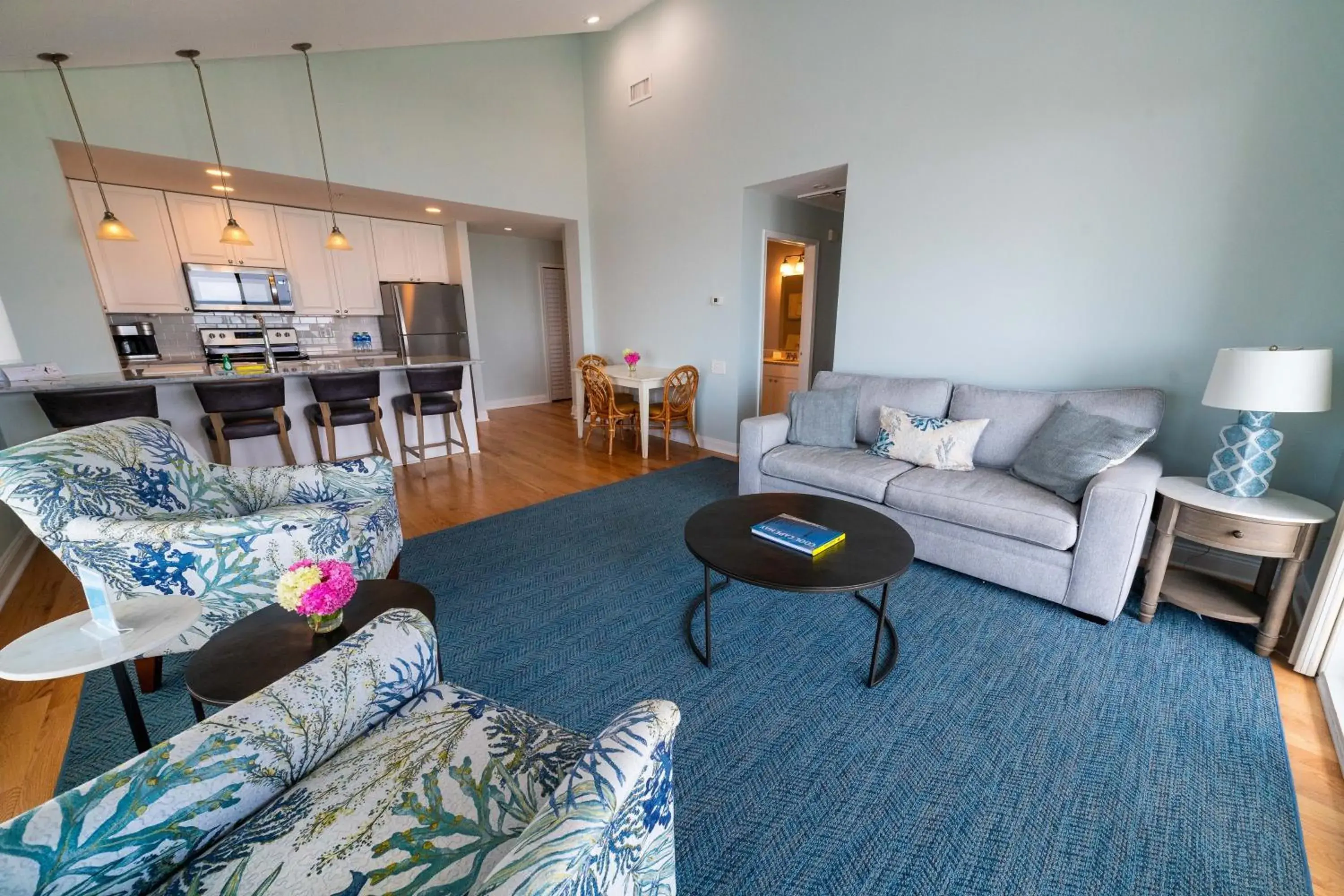 Living room in Sandpiper Beach Club Living room in Sandpiper Beach Club