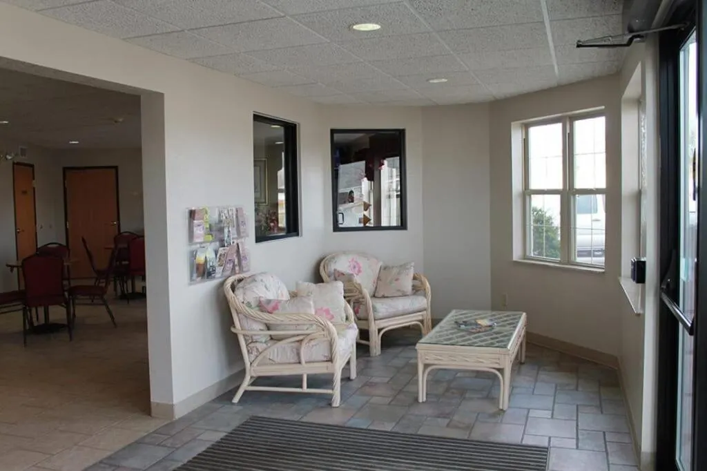Seating area in Edmore Inn
