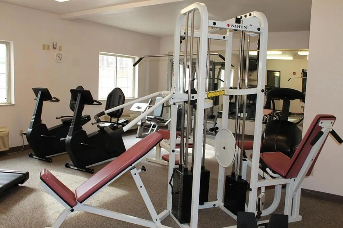 Fitness centre/facilities in Edmore Inn
