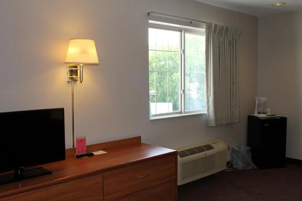 TV and multimedia in Edmore Inn