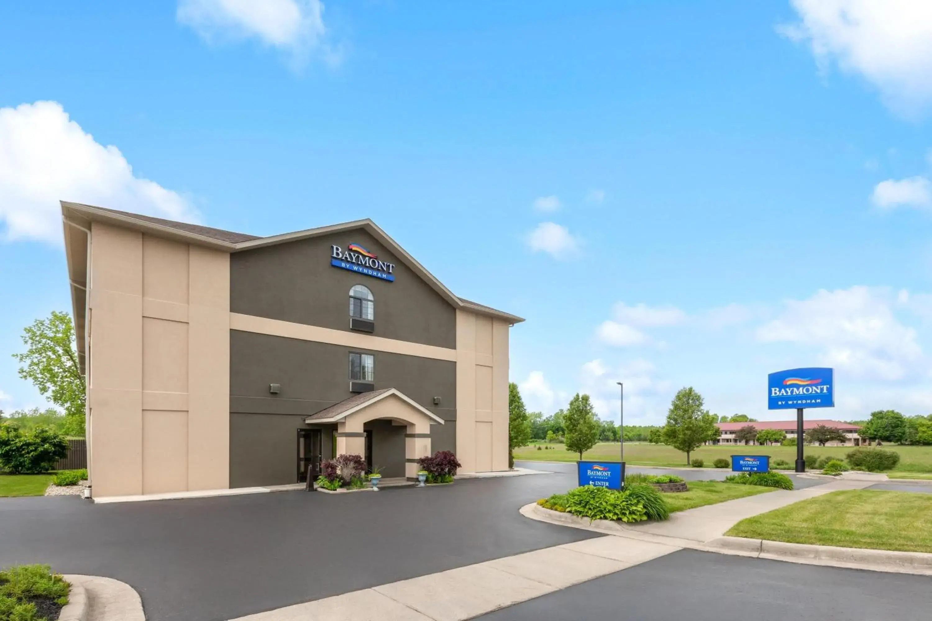 Property building in Baymont by Wyndham Paw Paw Property building in Baymont by Wyndham Paw Paw