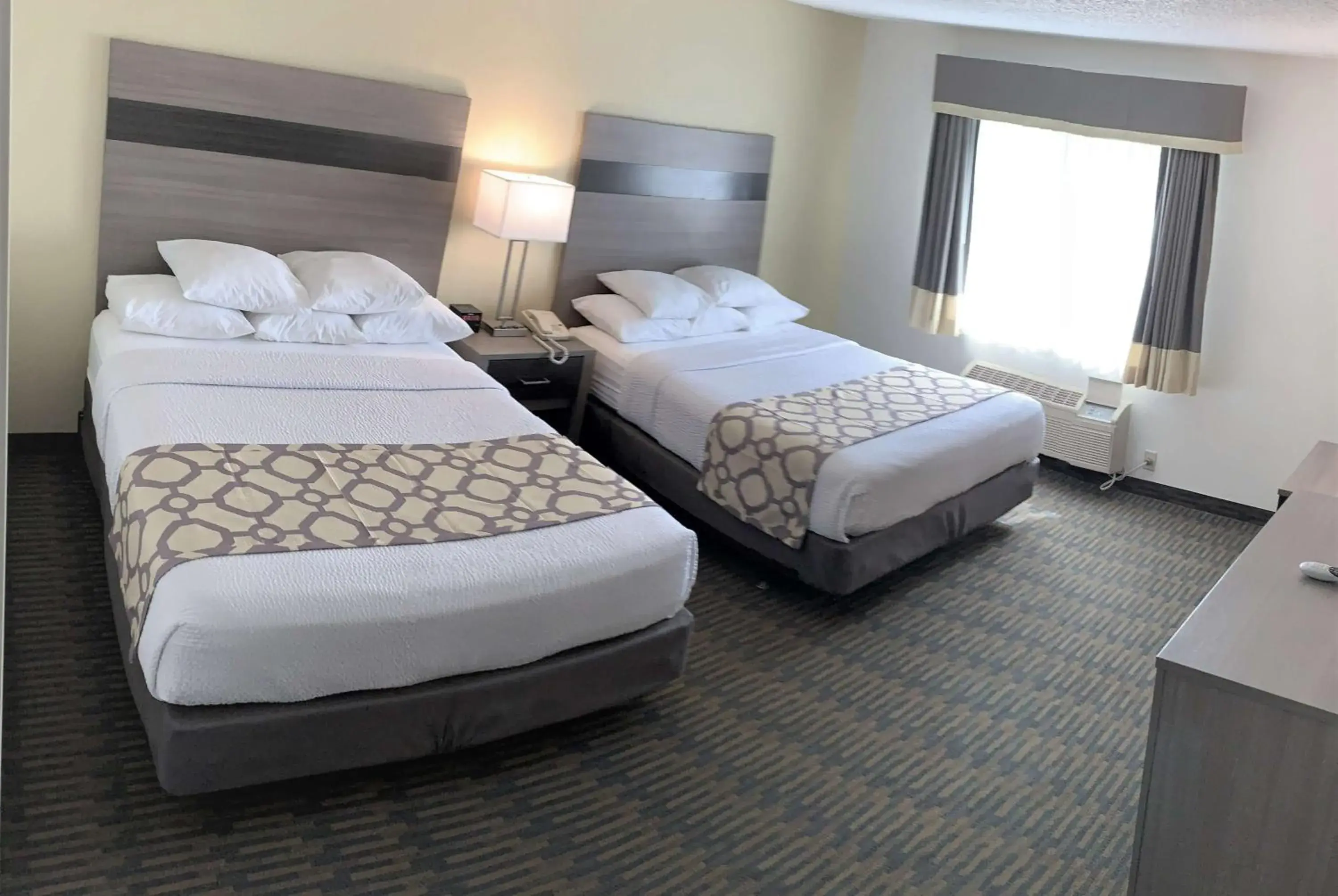 Photo of the whole room, Bed in Baymont by Wyndham Paw Paw Photo of the whole room, Bed in Baymont by Wyndham Paw Paw