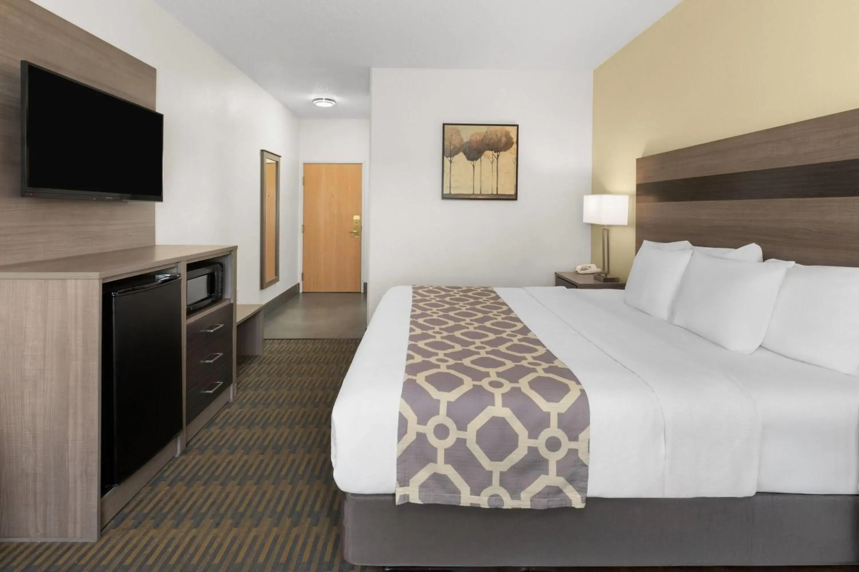 Photo of the whole room, Bed in Baymont by Wyndham Paw Paw Photo of the whole room, Bed in Baymont by Wyndham Paw Paw