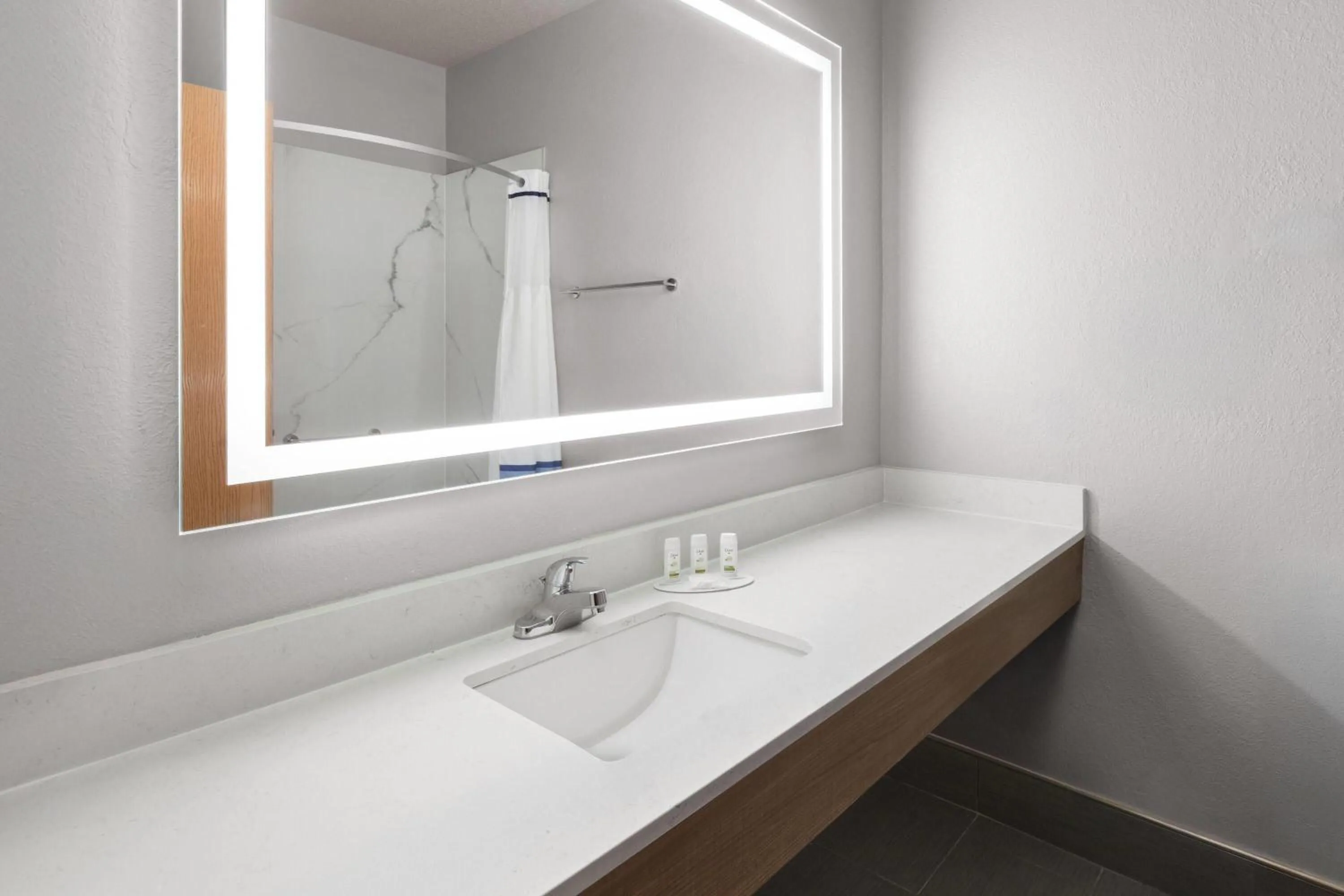 Bathroom in Baymont by Wyndham Paw Paw