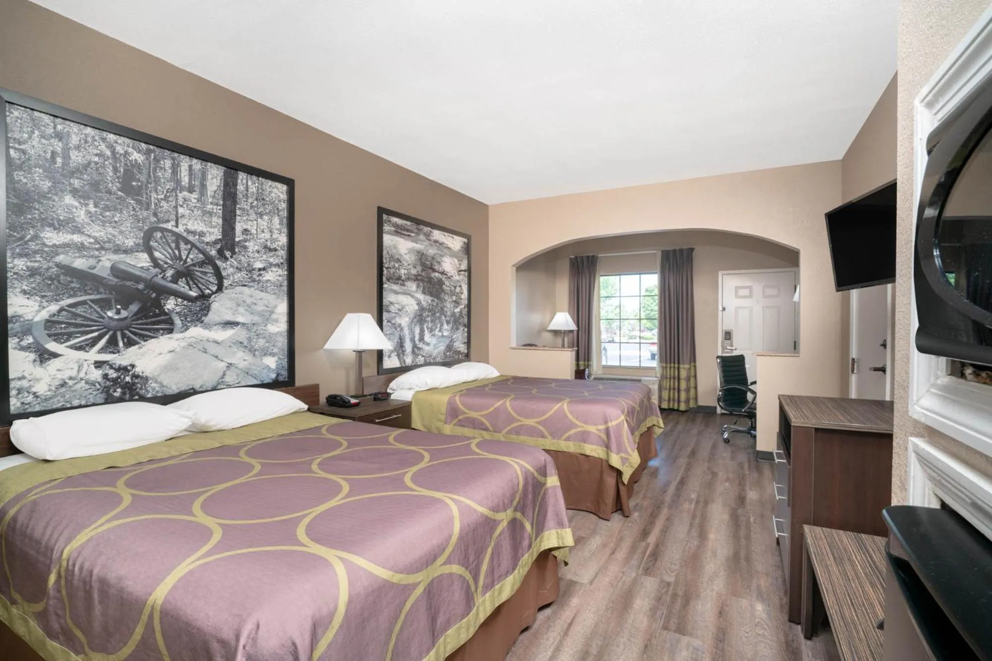 Photo of the whole room, Bed in Super 8 by Wyndham Murfreesboro