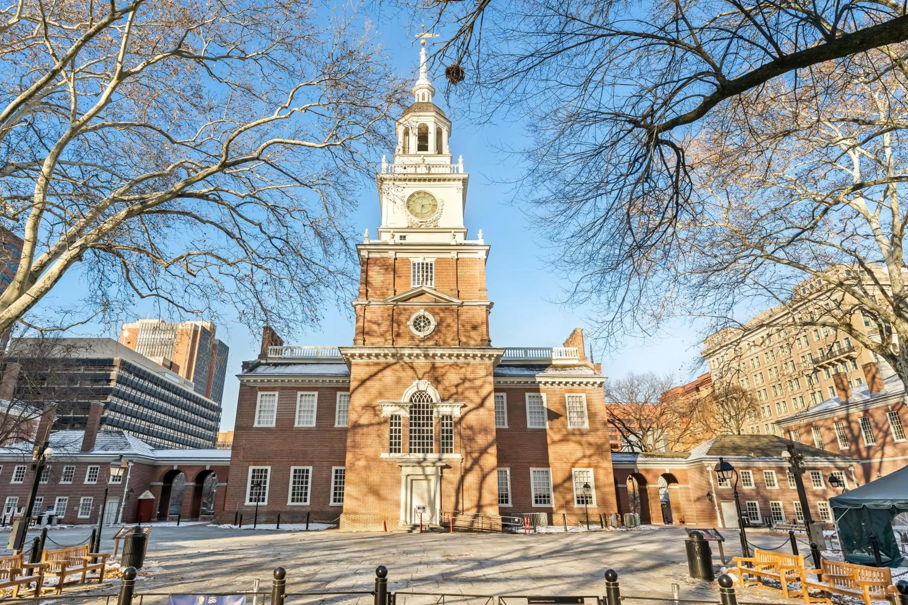 Nearby landmark in Penn's View Hotel Philadelphia