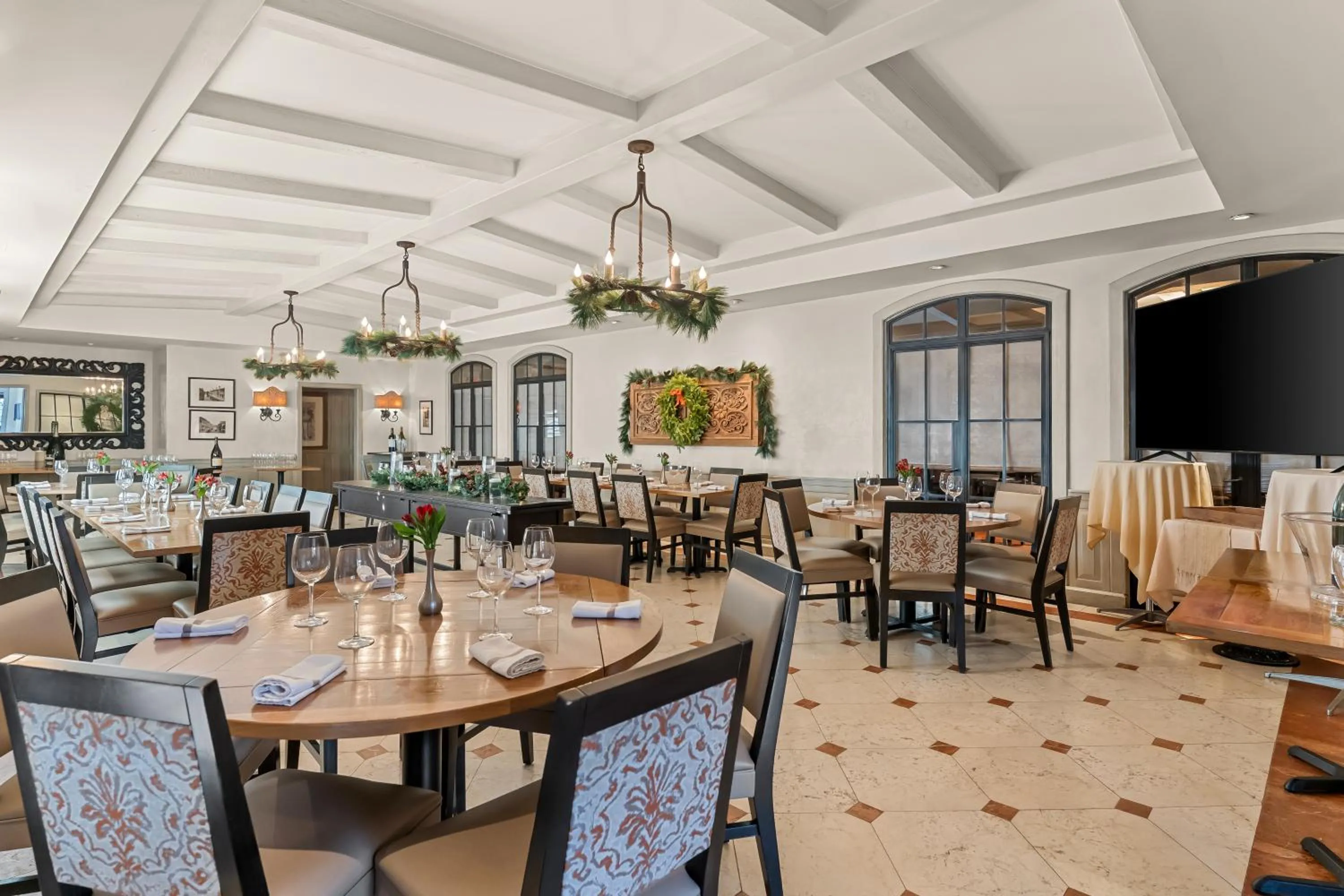 Restaurant/places to eat in Penn's View Hotel Philadelphia