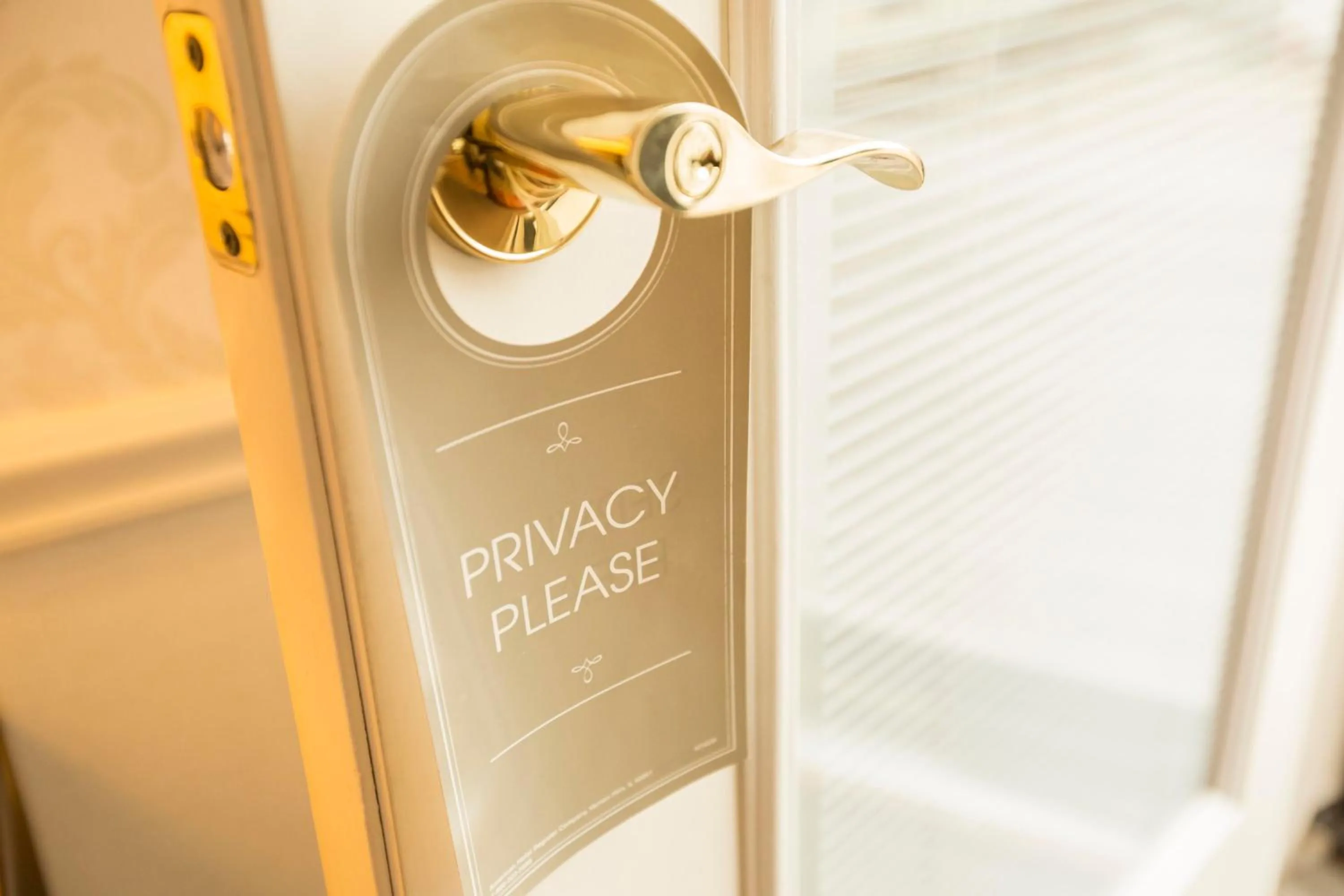 Text overlay in Penn's View Hotel Philadelphia